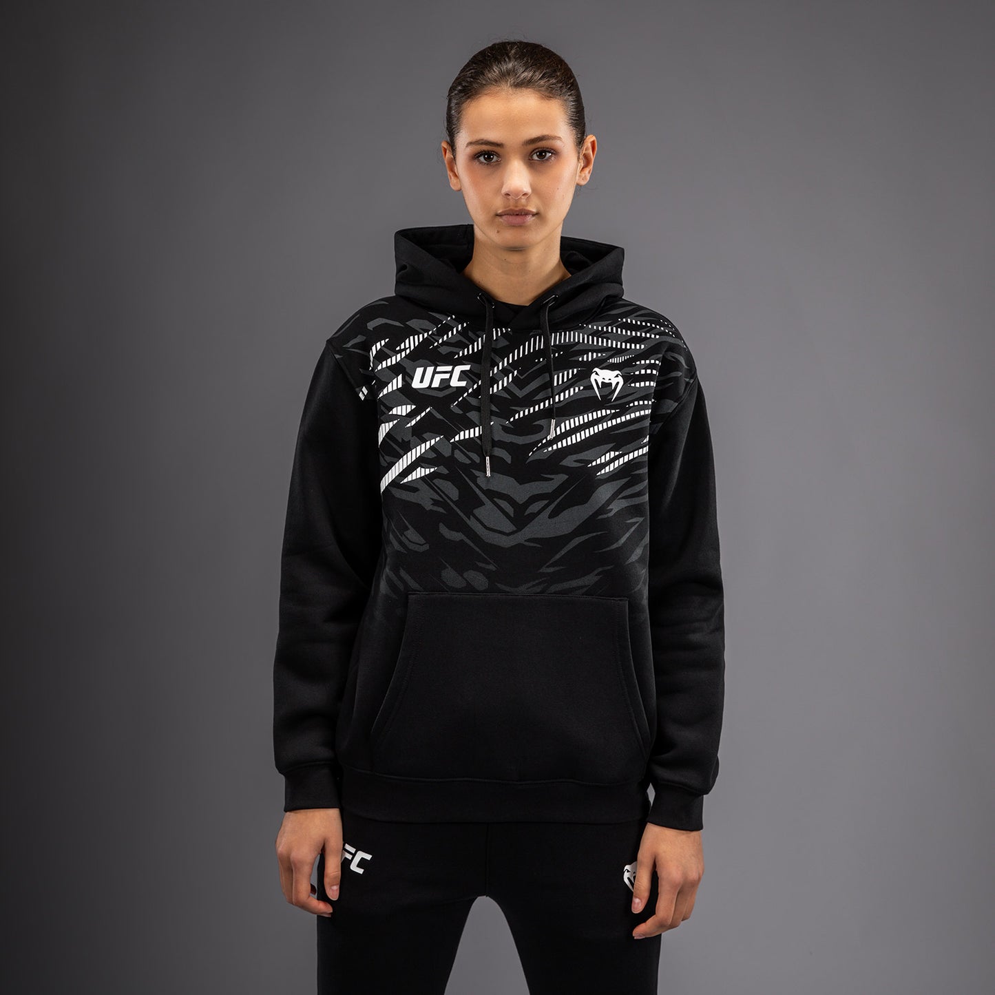 UFC Fusion by Venum Replica Damen Pullover Hoodie - Schwarz