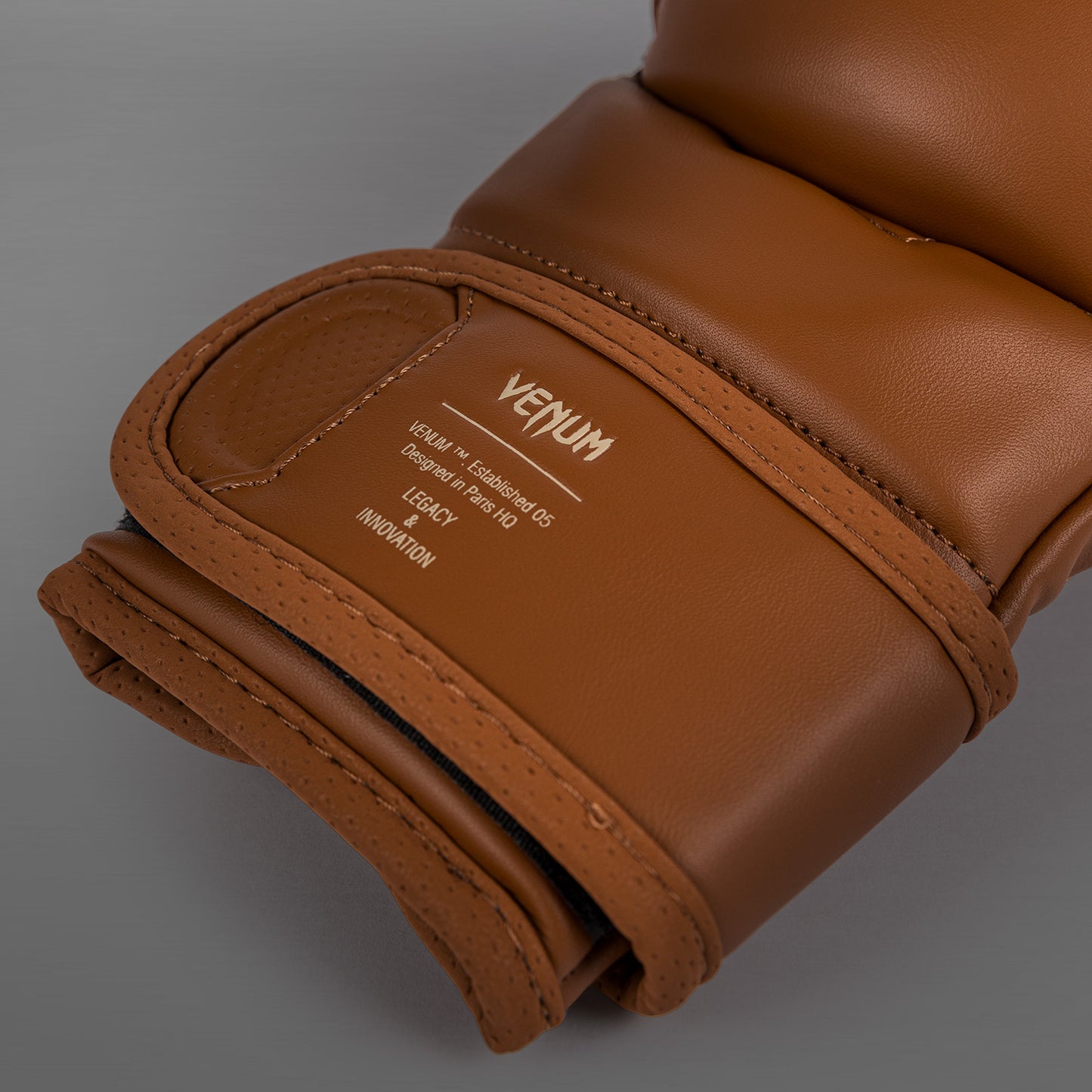 Venum Impact Evo MMA Sparring Handschuhe - Havanna