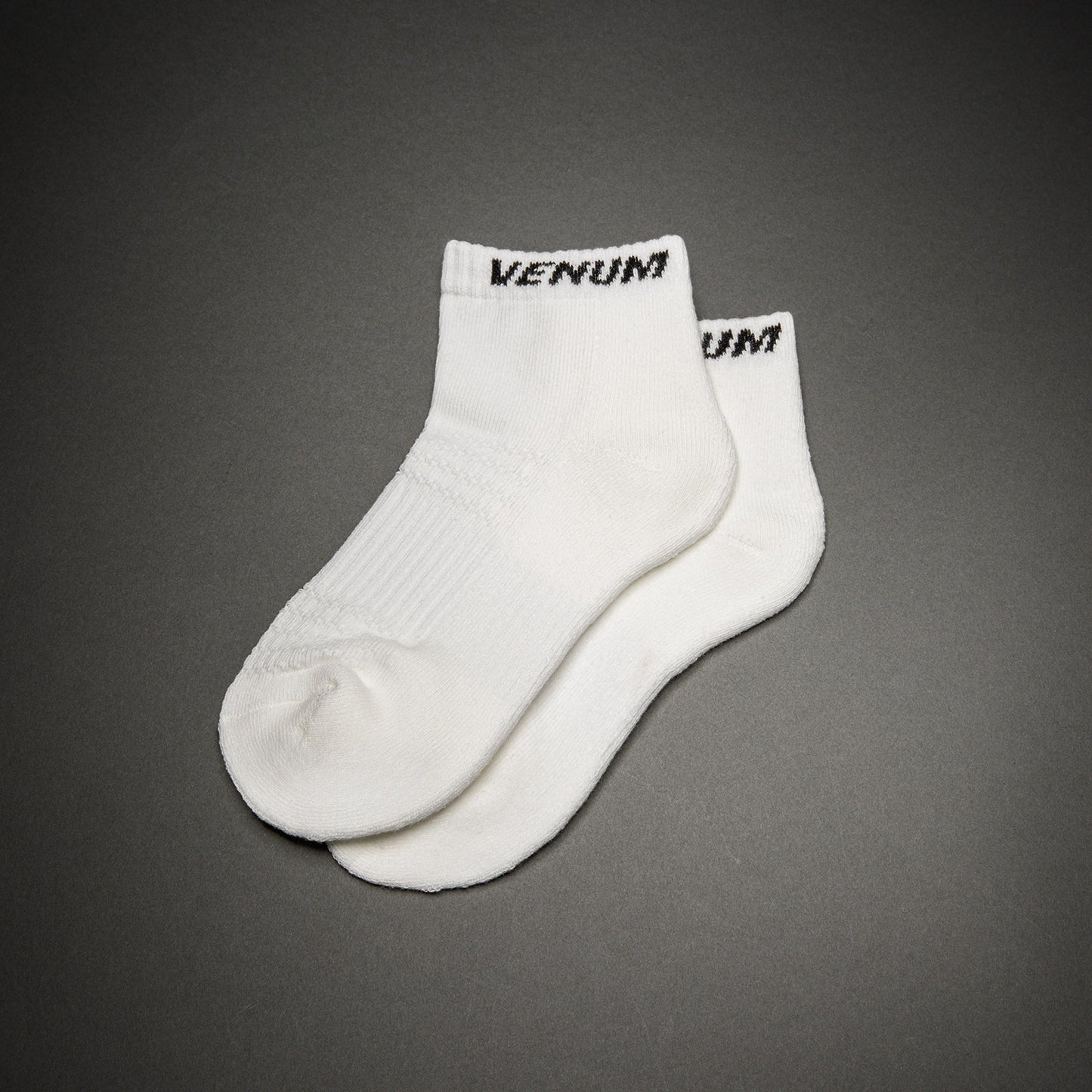 Venum Essential Knöchelsocken (3er-Set) – Weiß/Schwarz