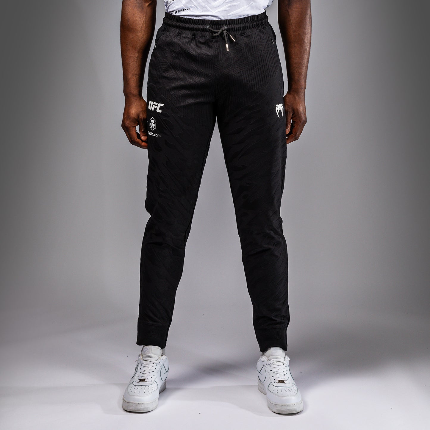 UFC Fusion by Venum Authentic Fight Night Herren Walkout Hose - Schwarz