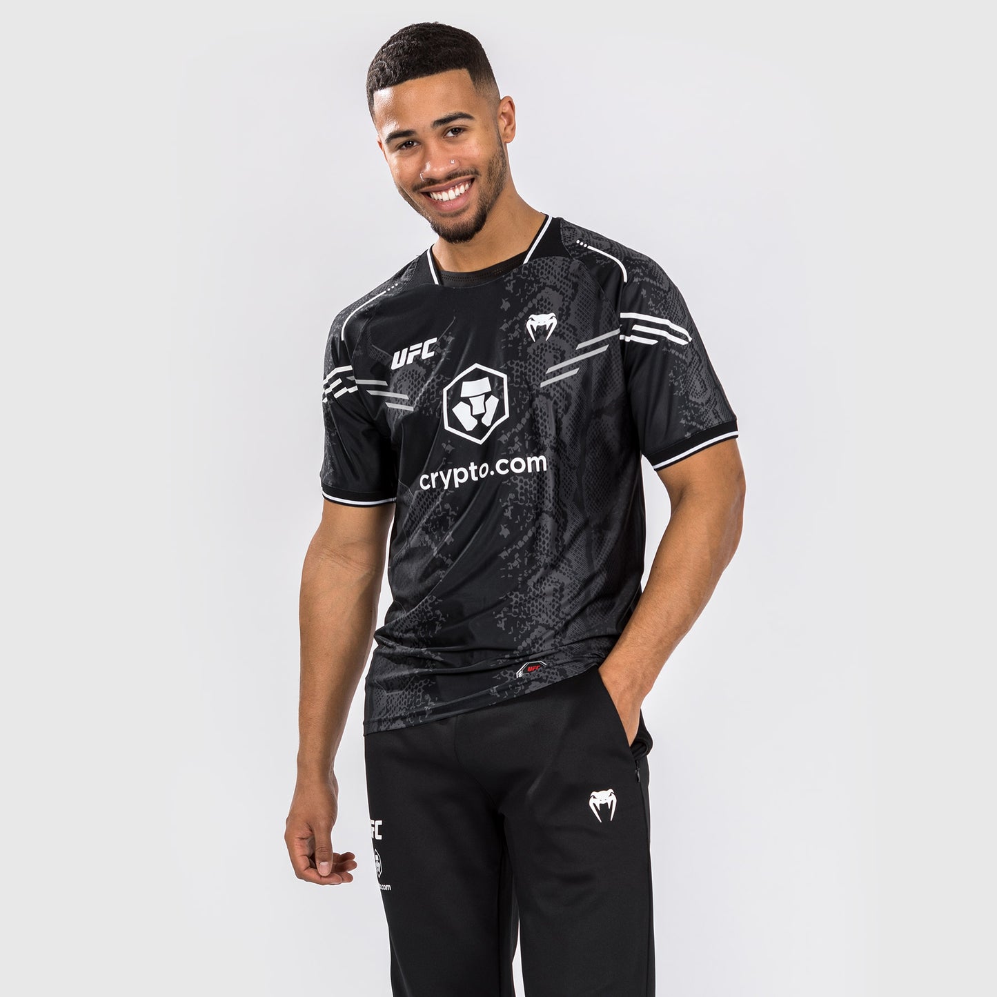 UFC Adrenaline von Venum personalisierte authentic Fight Night Männer Walkout Jersey - schwarz