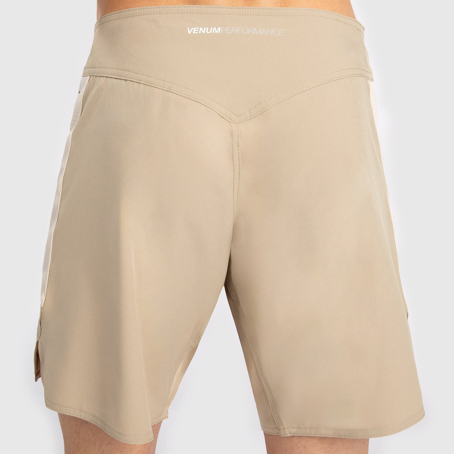 Venum Tempest Herren Kampfshorts - Beige/Sand