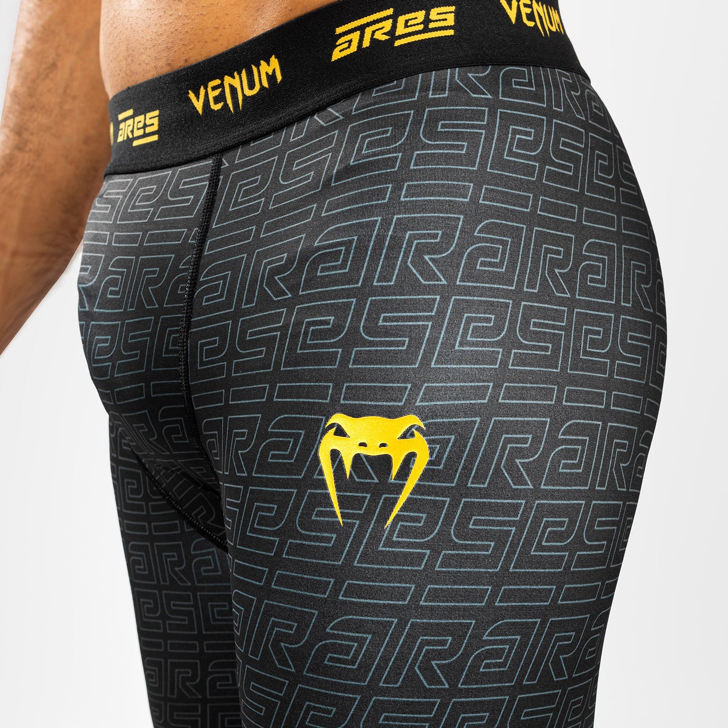 Venum x Ares Herren Vale Tudo Shorts - Schwarz/Gold