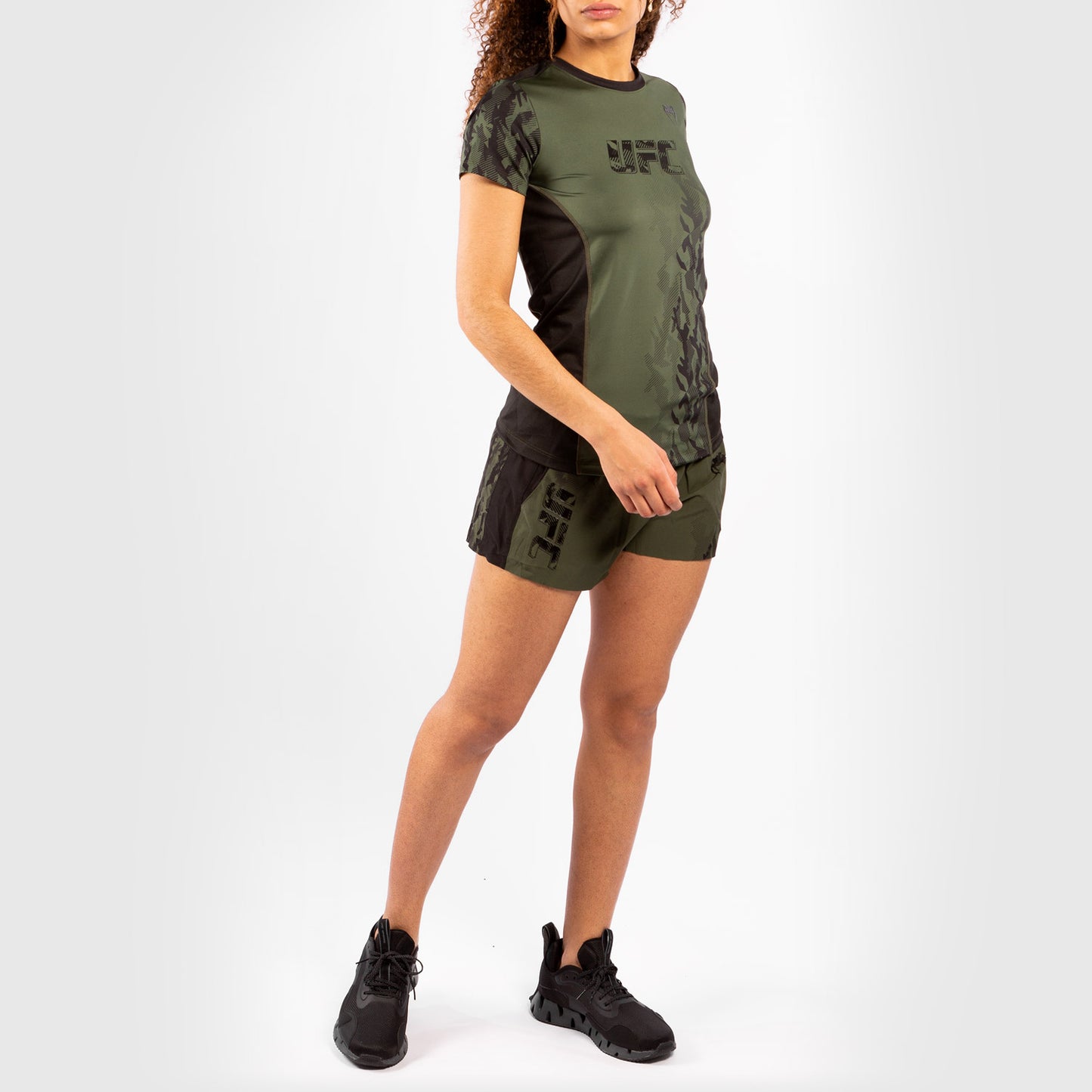 Venum UFC Authentic Fight Week Damen-Performance-Kurzarm-T-Shirt – Khaki