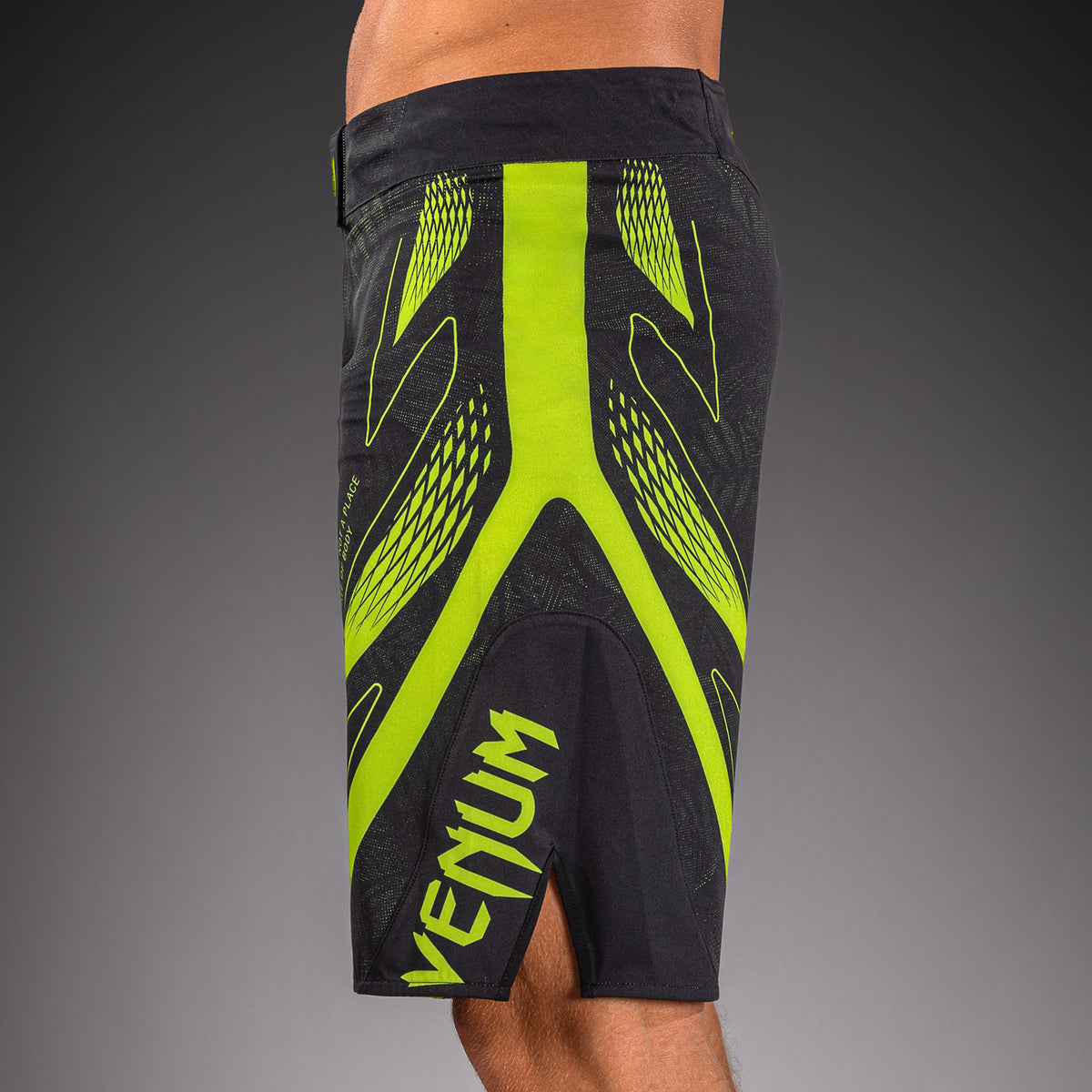 Venum Amazonia Reborn MMA-Shorts - Schwarz/Grün