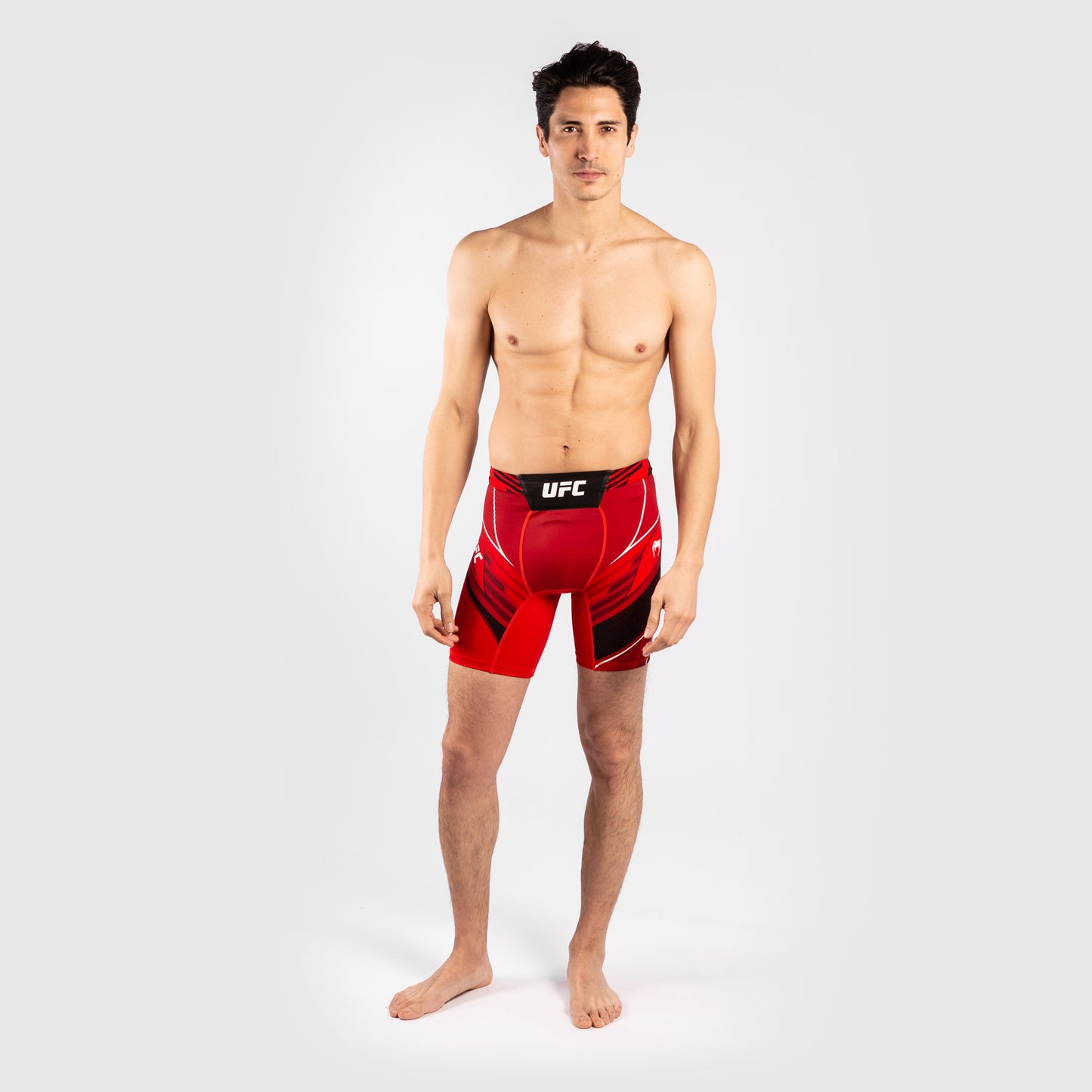 UFC Venum Authentic Fight Night Herren Vale Tudo Shorts - Short Fit - Rot