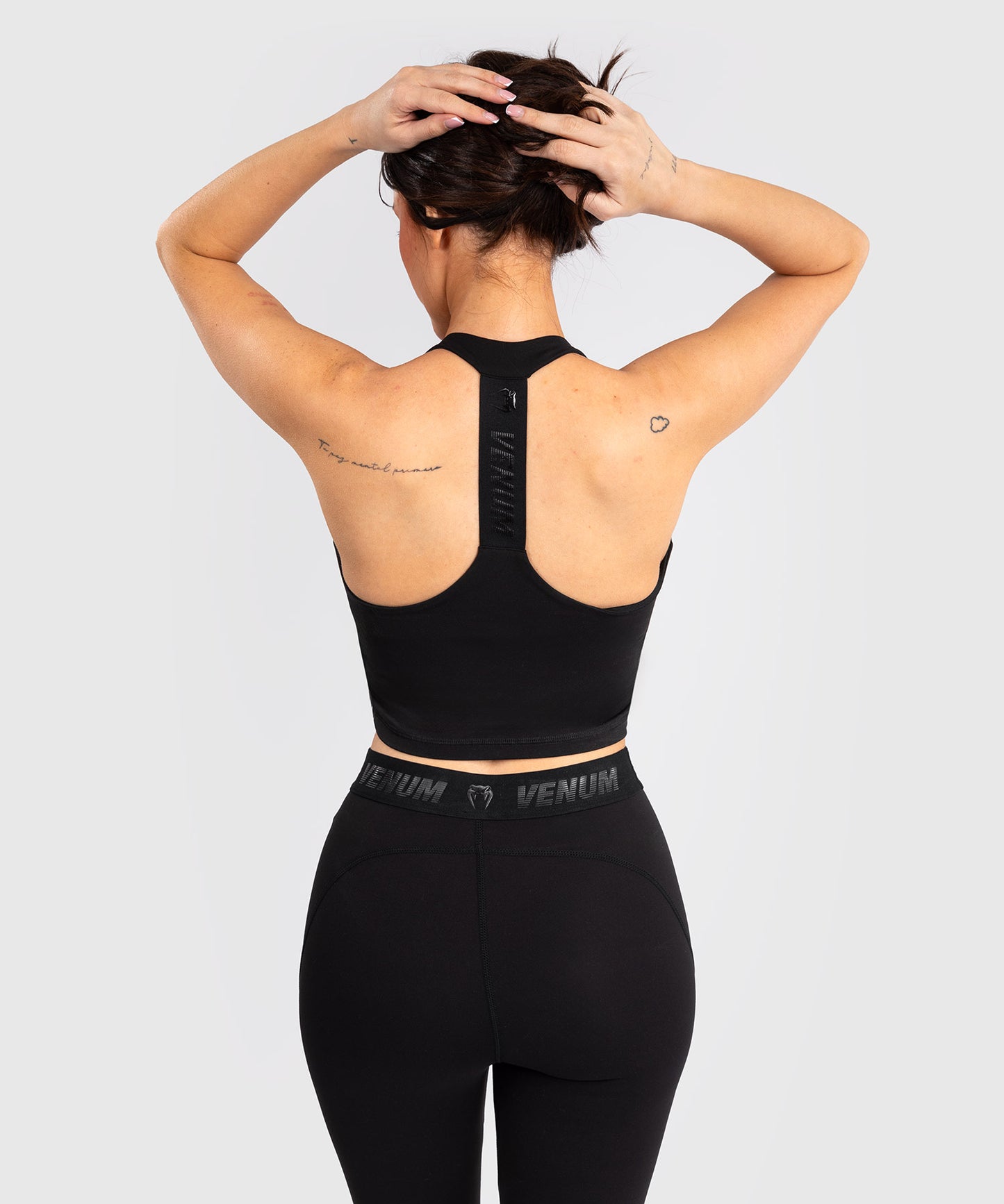 Venum Elevate Langer Sport-BH für Frauen - Schwarz