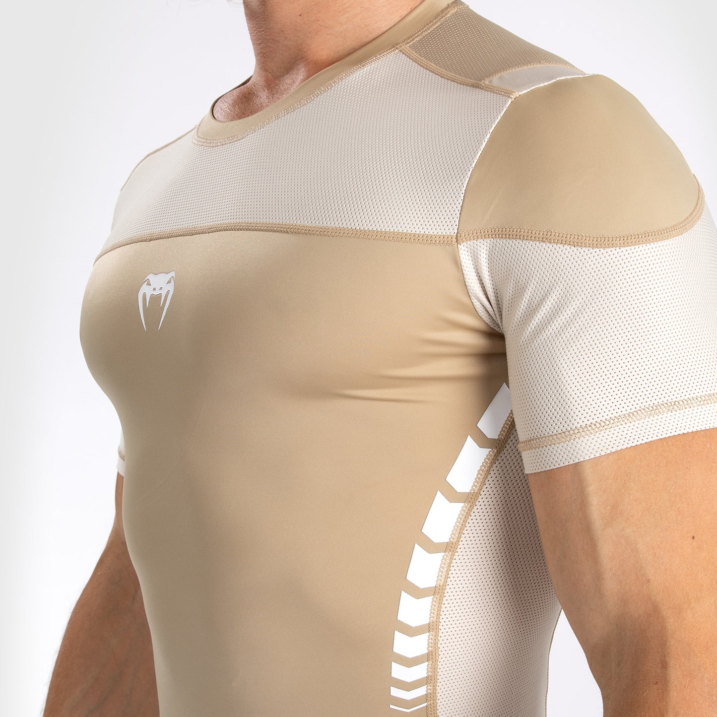 Venum Tempest Herren Kurzarm Rashguard - Beige/Sand