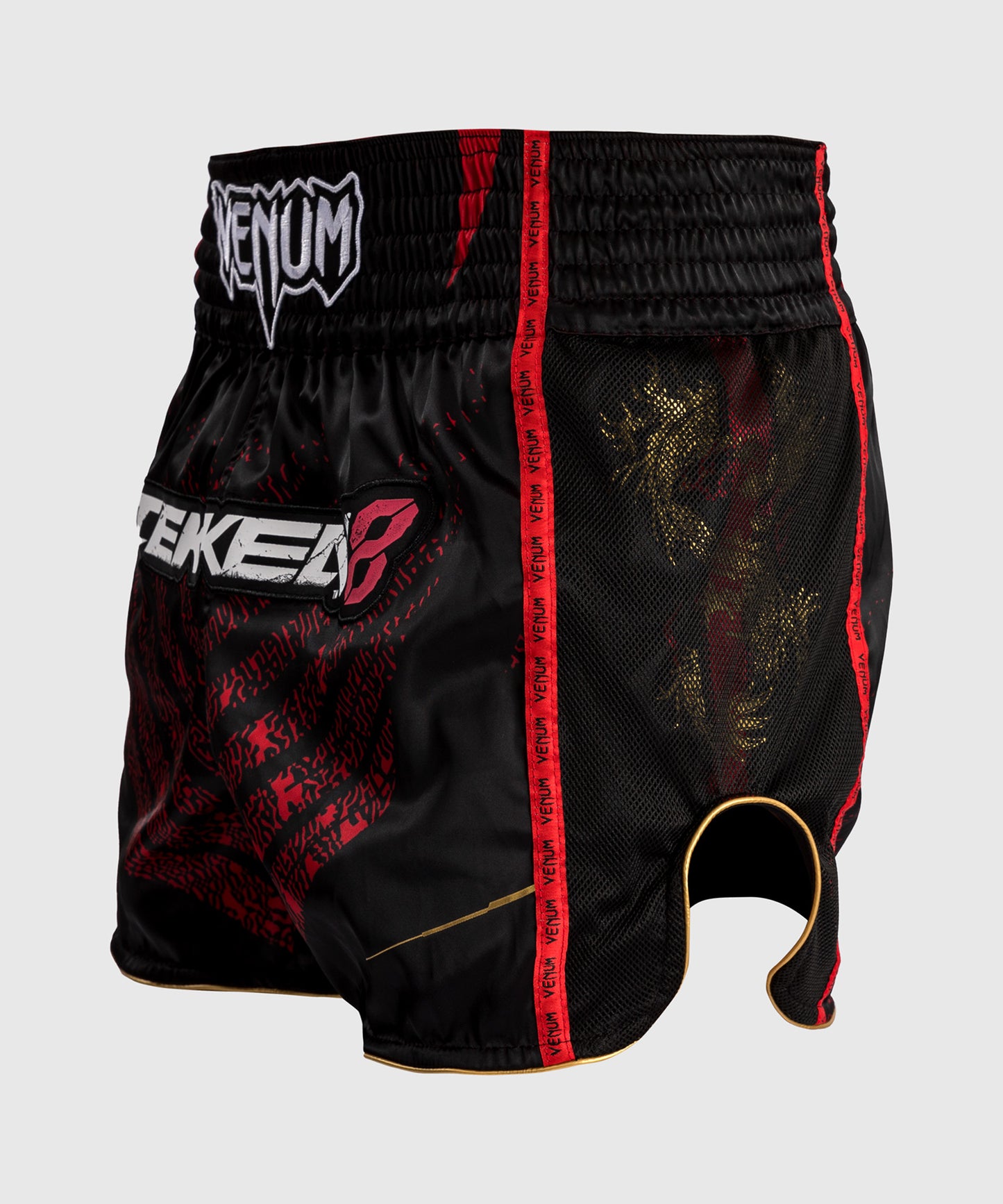 Venum x TEKKEN 8 - Marshall Law Muay Thai Shorts - Schwarz/Rot/Gold