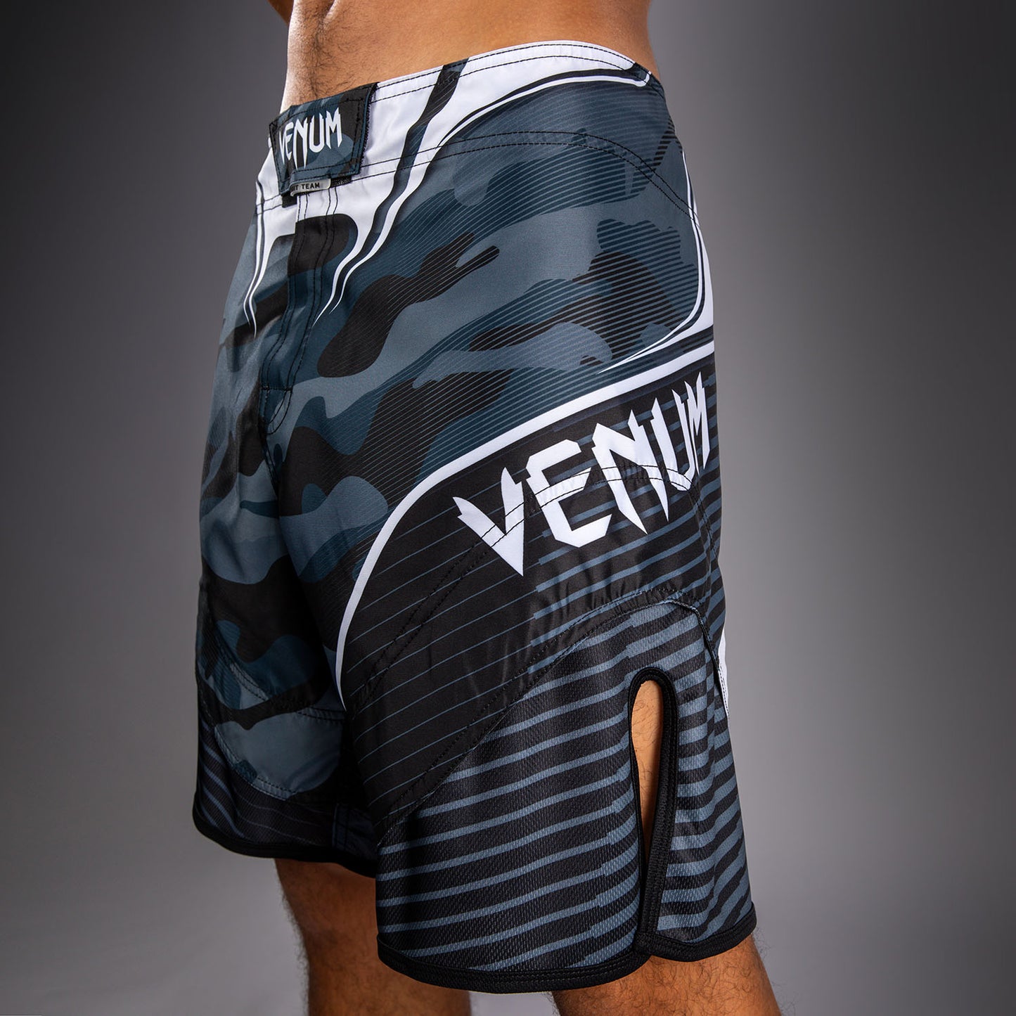 Venum Camo Hero Fightshorts - Dunkelmarineblau/Blau