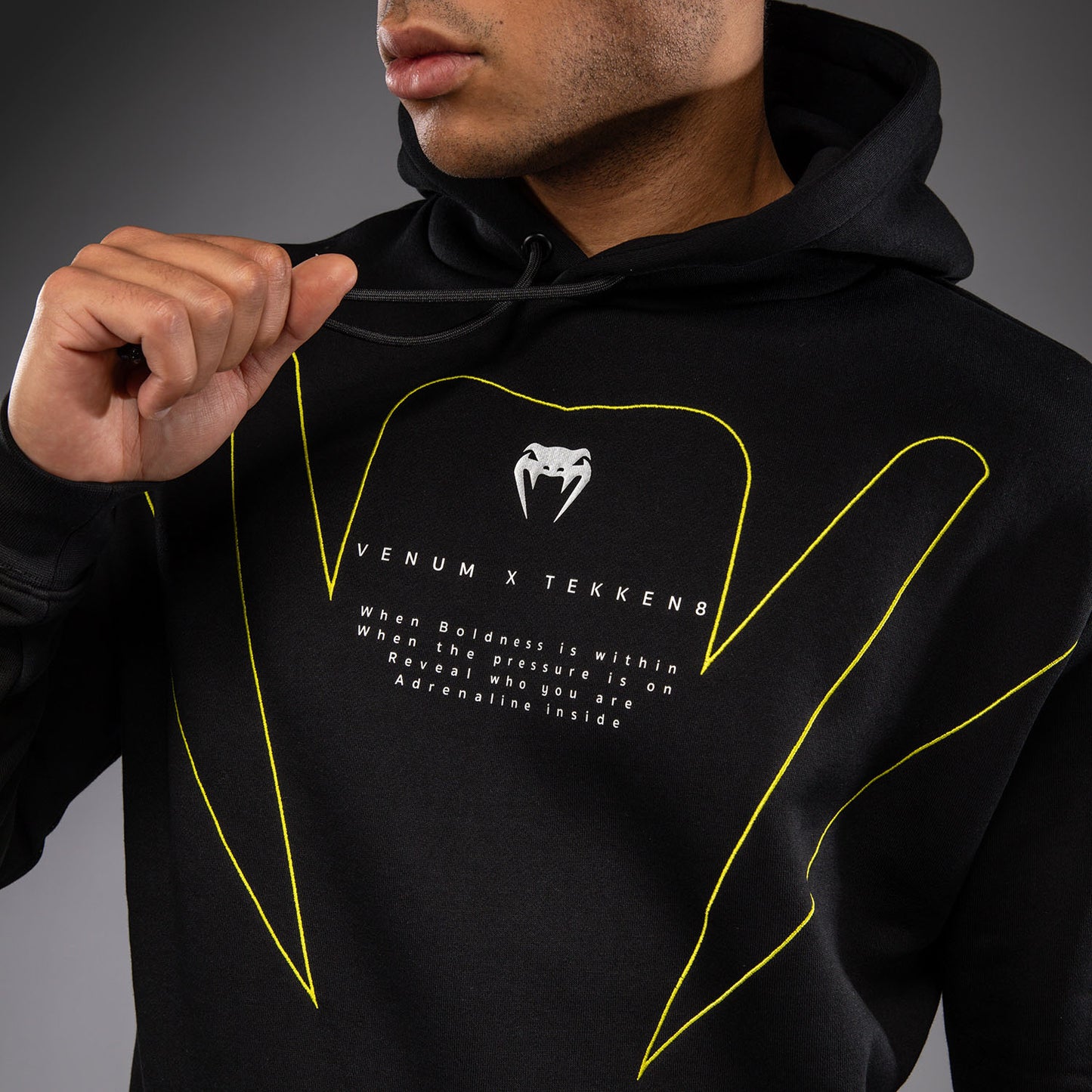 Venum x TEKKEN 8 Kapuzenpullover - King - Schwarz/Gelb