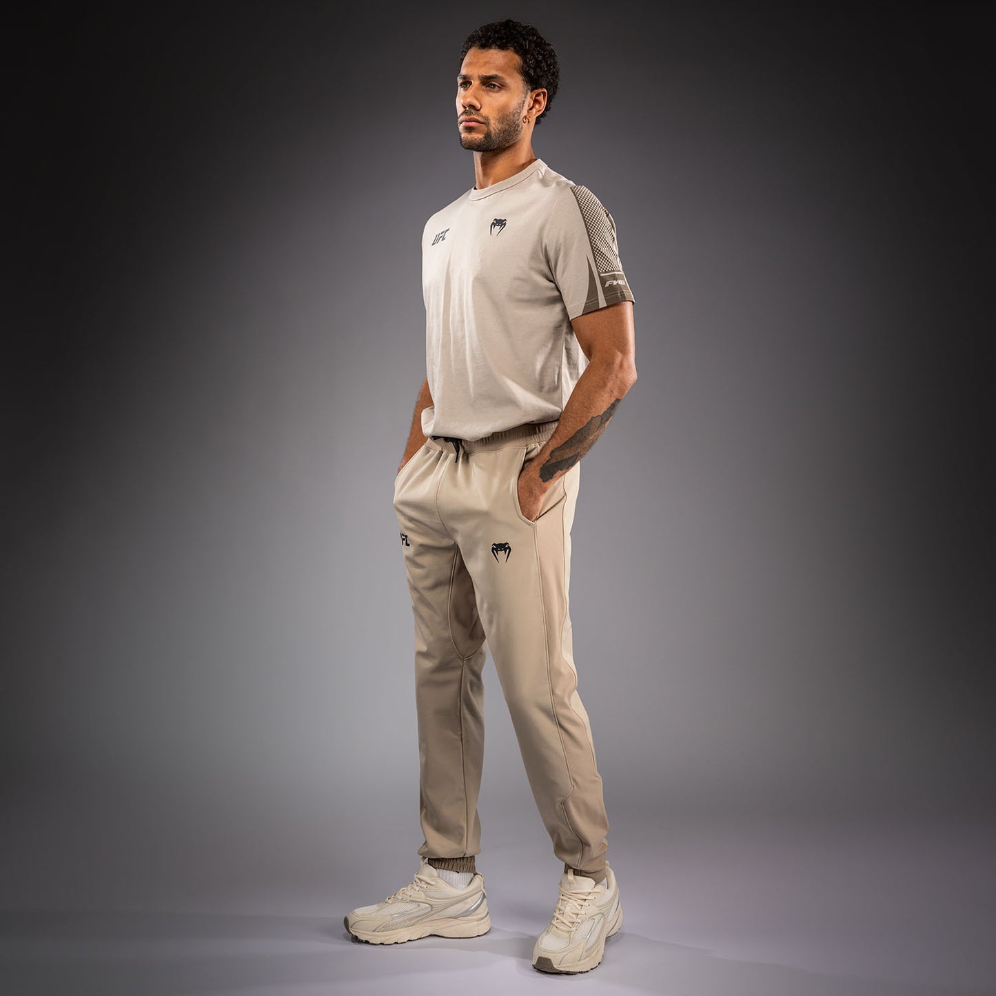 Venum UFC Unity by Venum Authentic Fight Week Herren-Hose - Sand