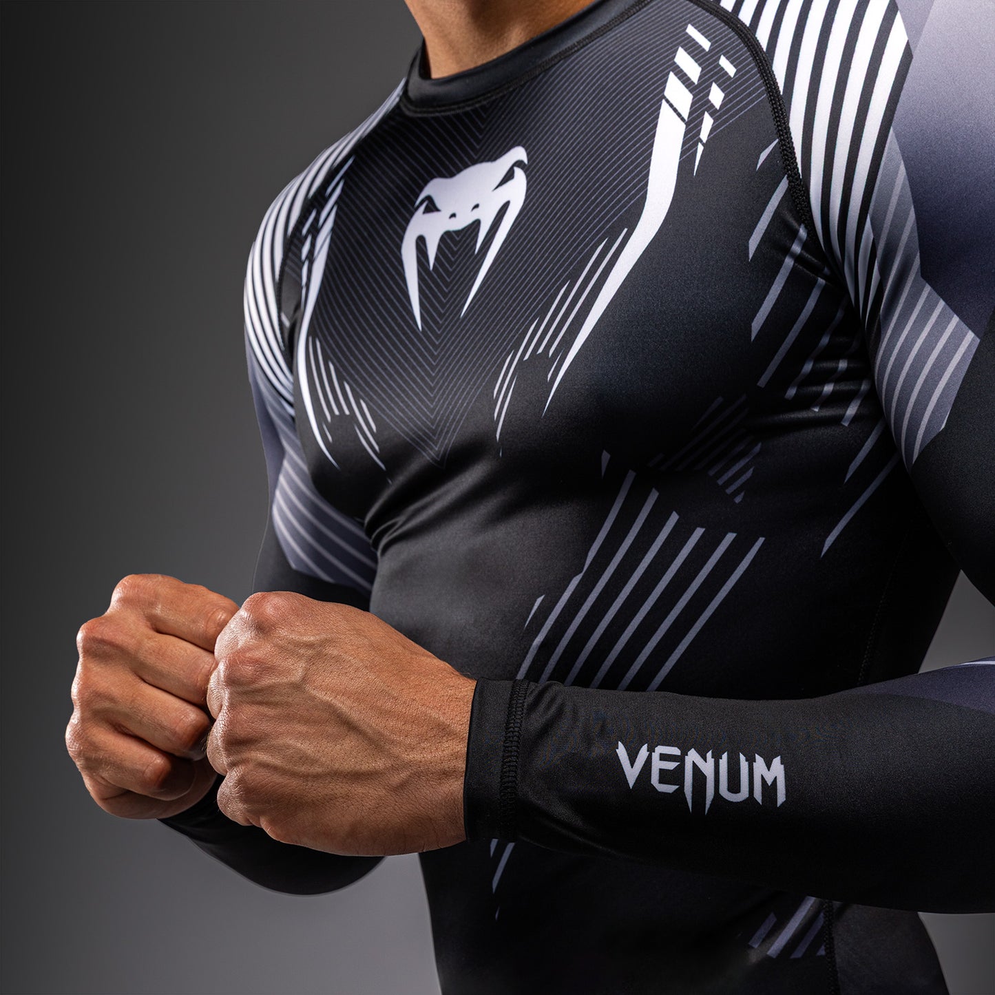 Venum No-Gi 6.0 Langarm Rashguard - Schwarz/Weiß