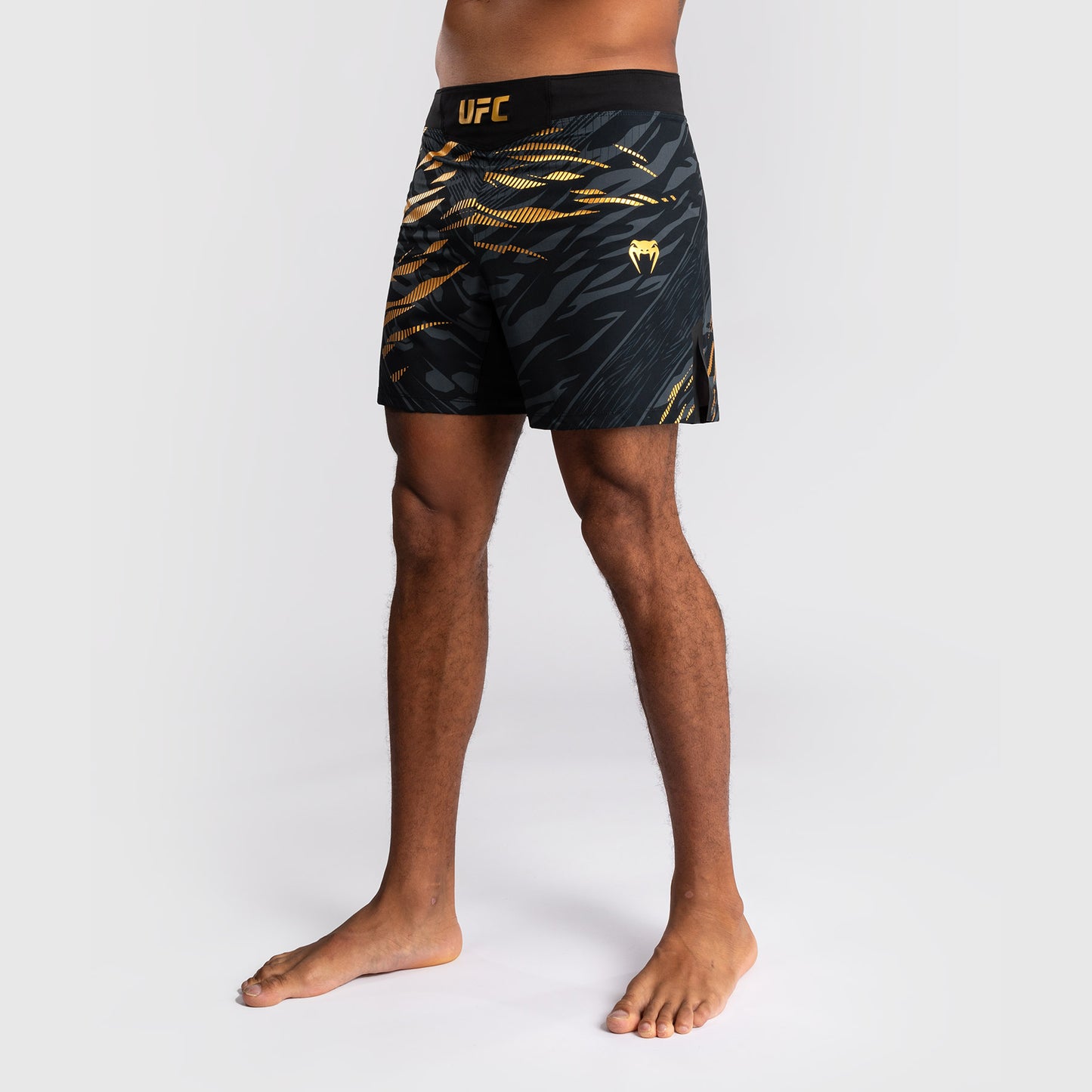 UFC Fusion by Venum Personalized Authentic Fight Night Herren Fight Short - Short Fit - Champion