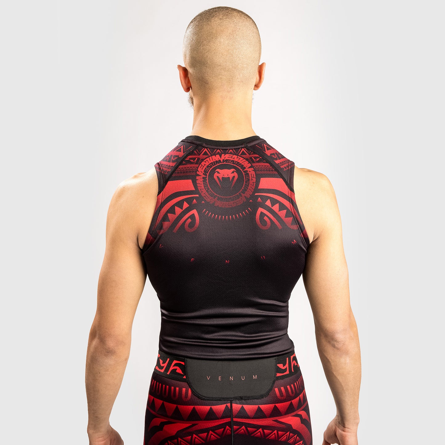 Venum Nakahi Rashguard Ärmellos - Schwarz/Rot