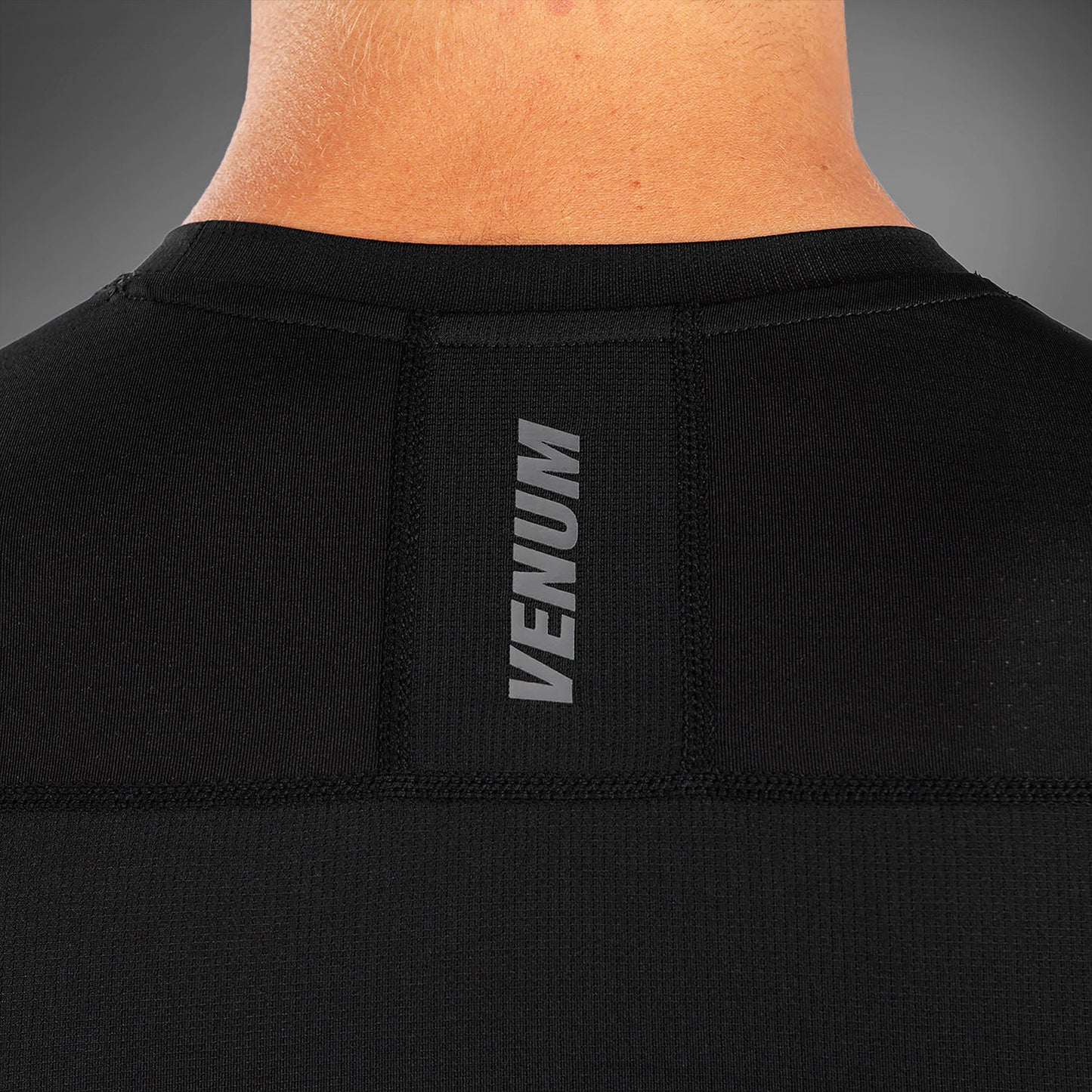Venum G-Fit Air Rashguard Kurzarm – Schwarz
