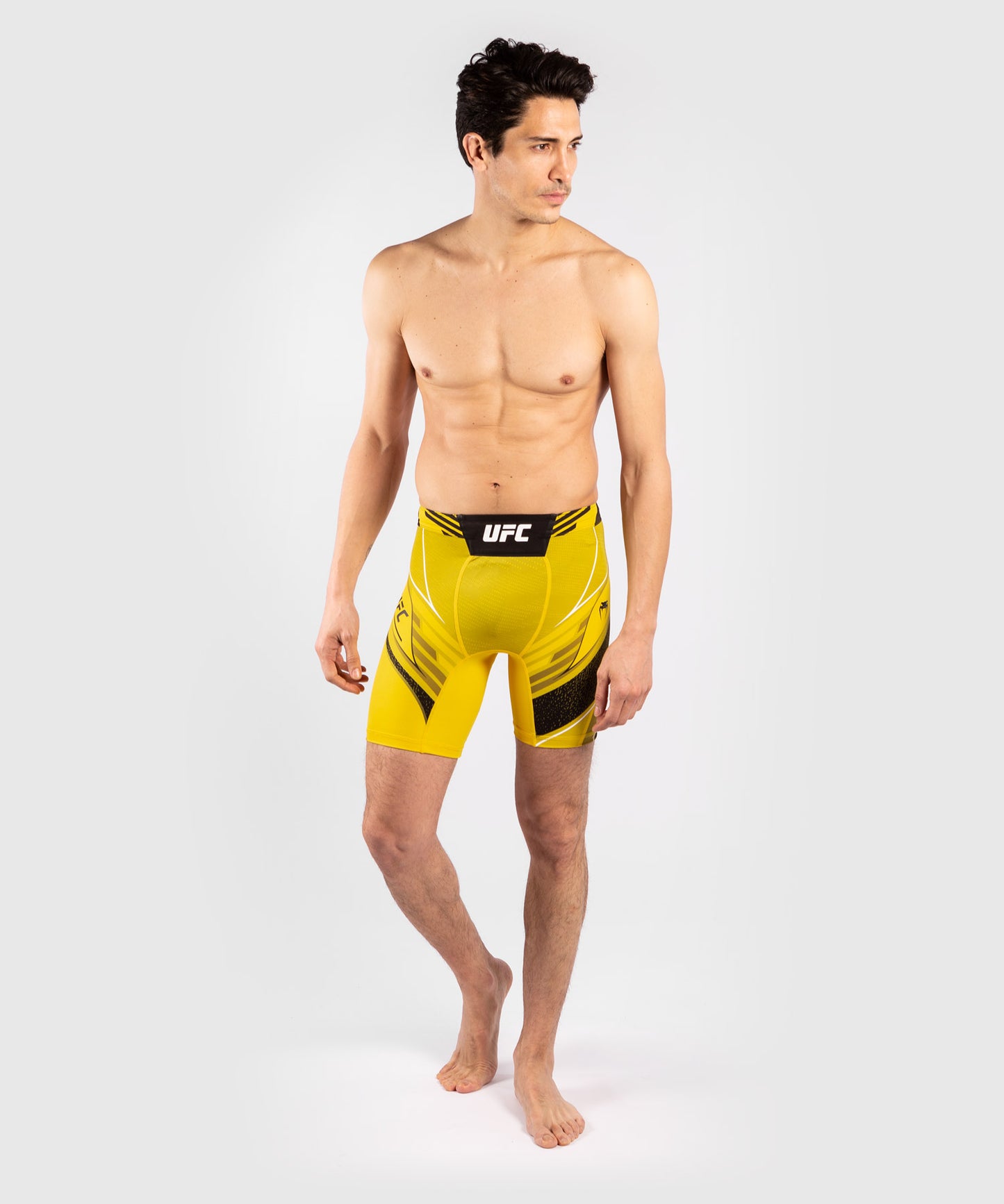 UFC Venum Authentic Fight Night Herren Vale Tudo Shorts - Kurze Passform - Gelb