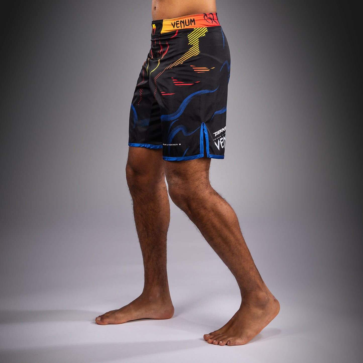 Venum x TEKKEN 8 Fightshorts - Yoshimitsu - Schwarz/Orange