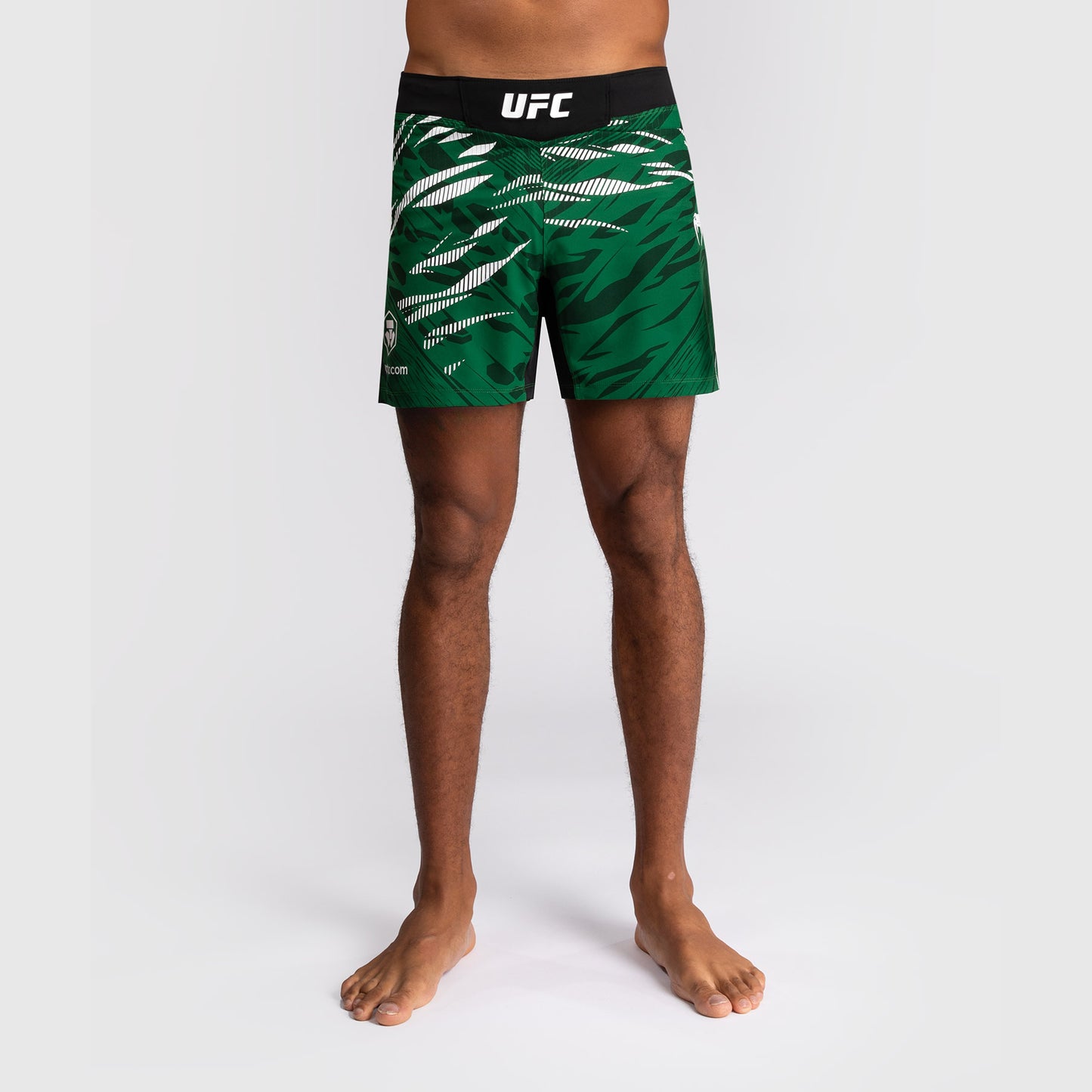 UFC Fusion by Venum Personalized Authentic Fight Night Herren Fight Short - Short Fit - Grün