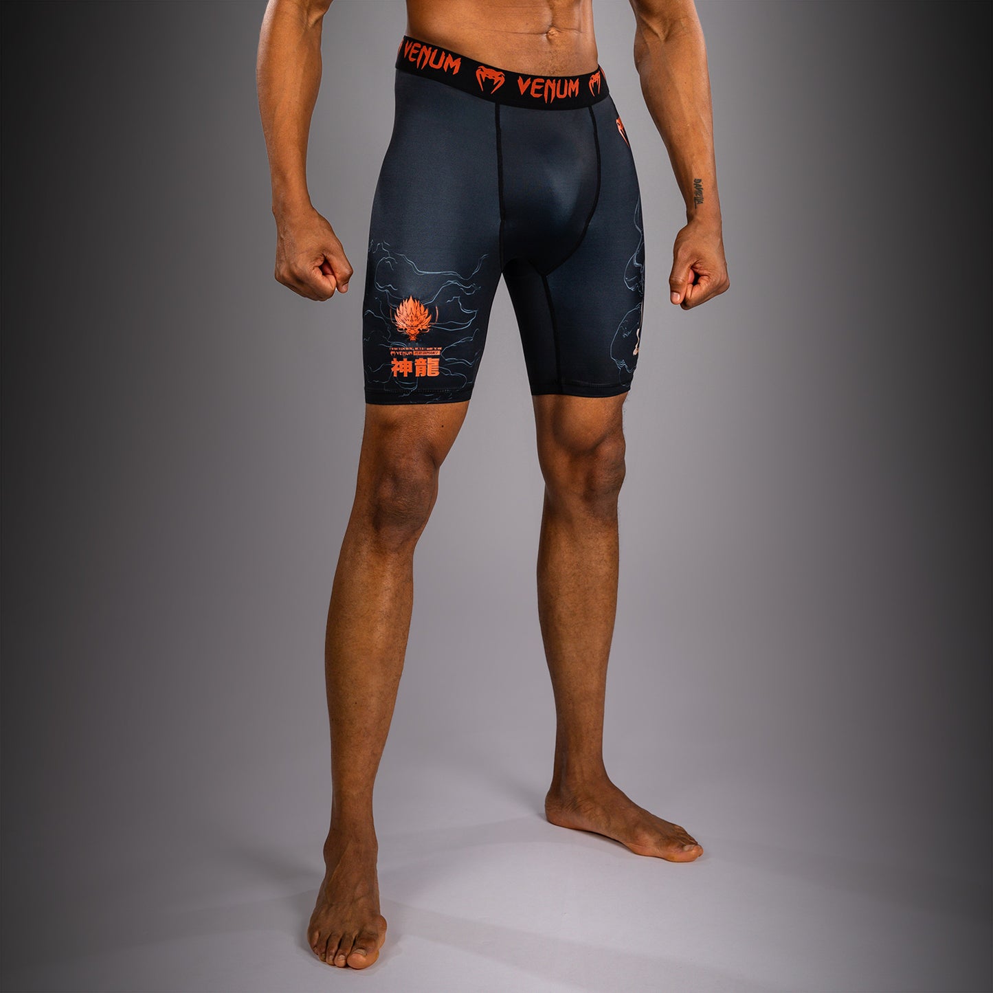 Venum Thunder Dragon Kompressionsshort – Schwarz/Grau/Kupfer