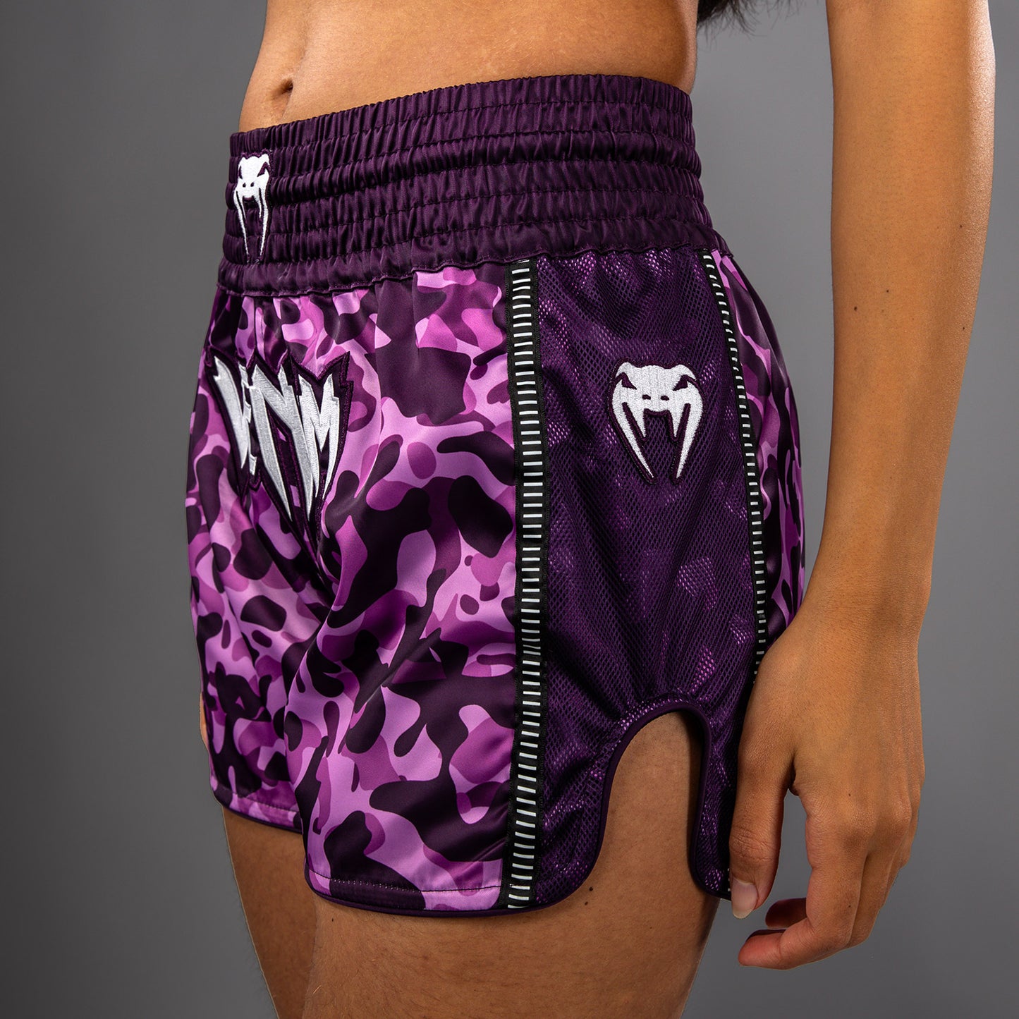 Venum Iris Muay Thai Shorts – Pflaume/Rosa