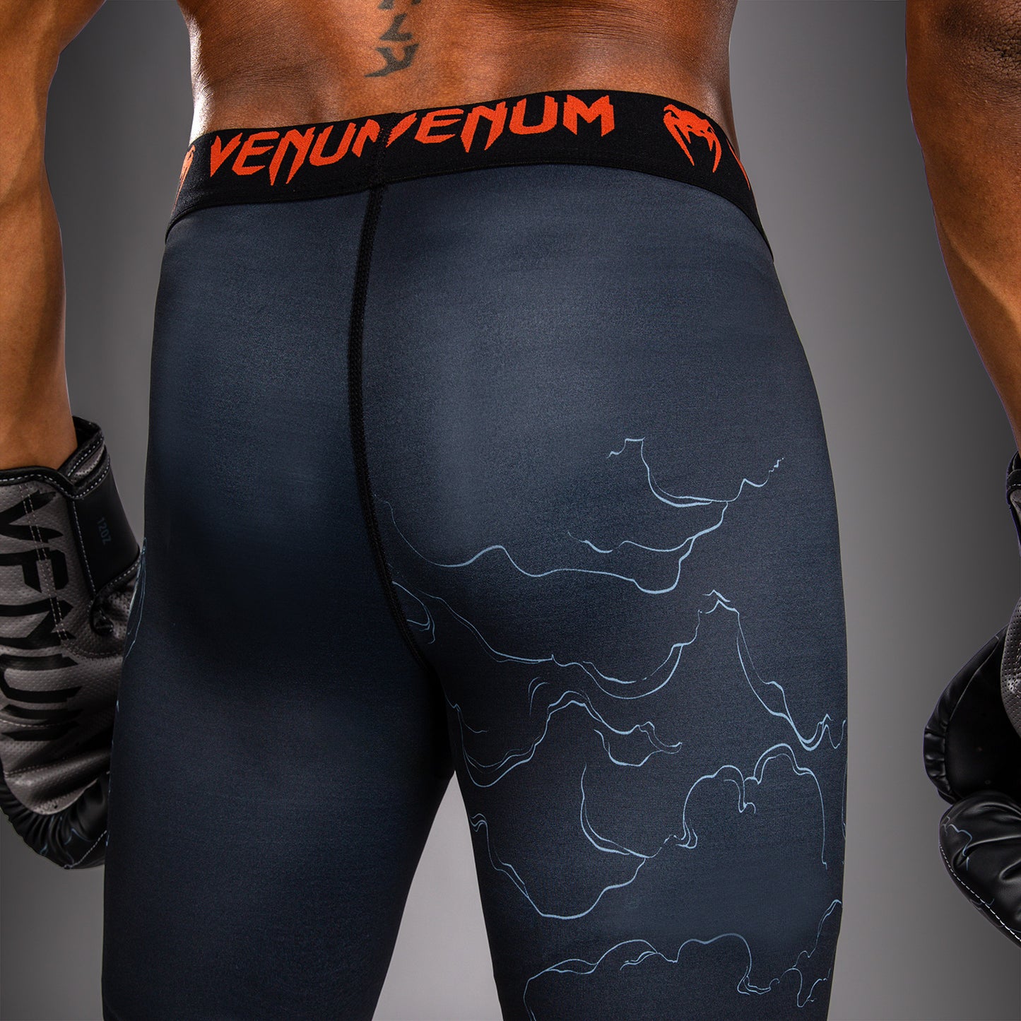 Venum Thunder Dragon Kompressionsshort – Schwarz/Grau/Kupfer
