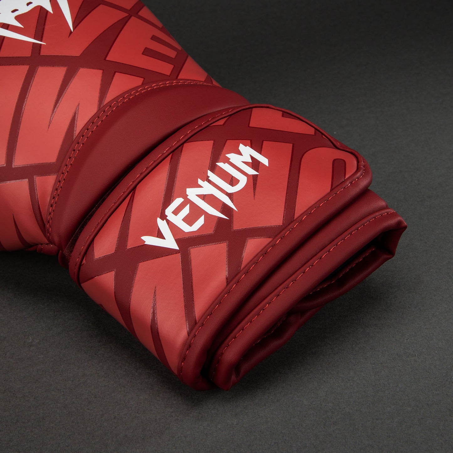 Venum Contender 1.5 XT 3D Boxhandschuhe – Kirschrot/Weiß