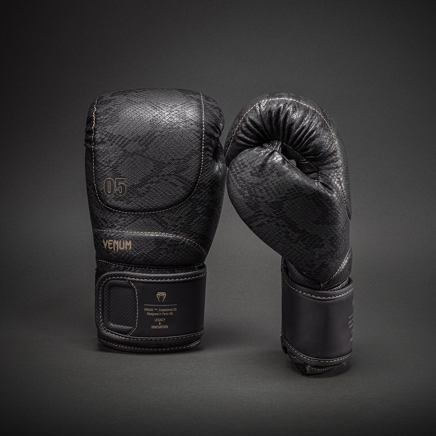 Venum Impact Evo Scales Boxhandschuhe – Dunkelgrau