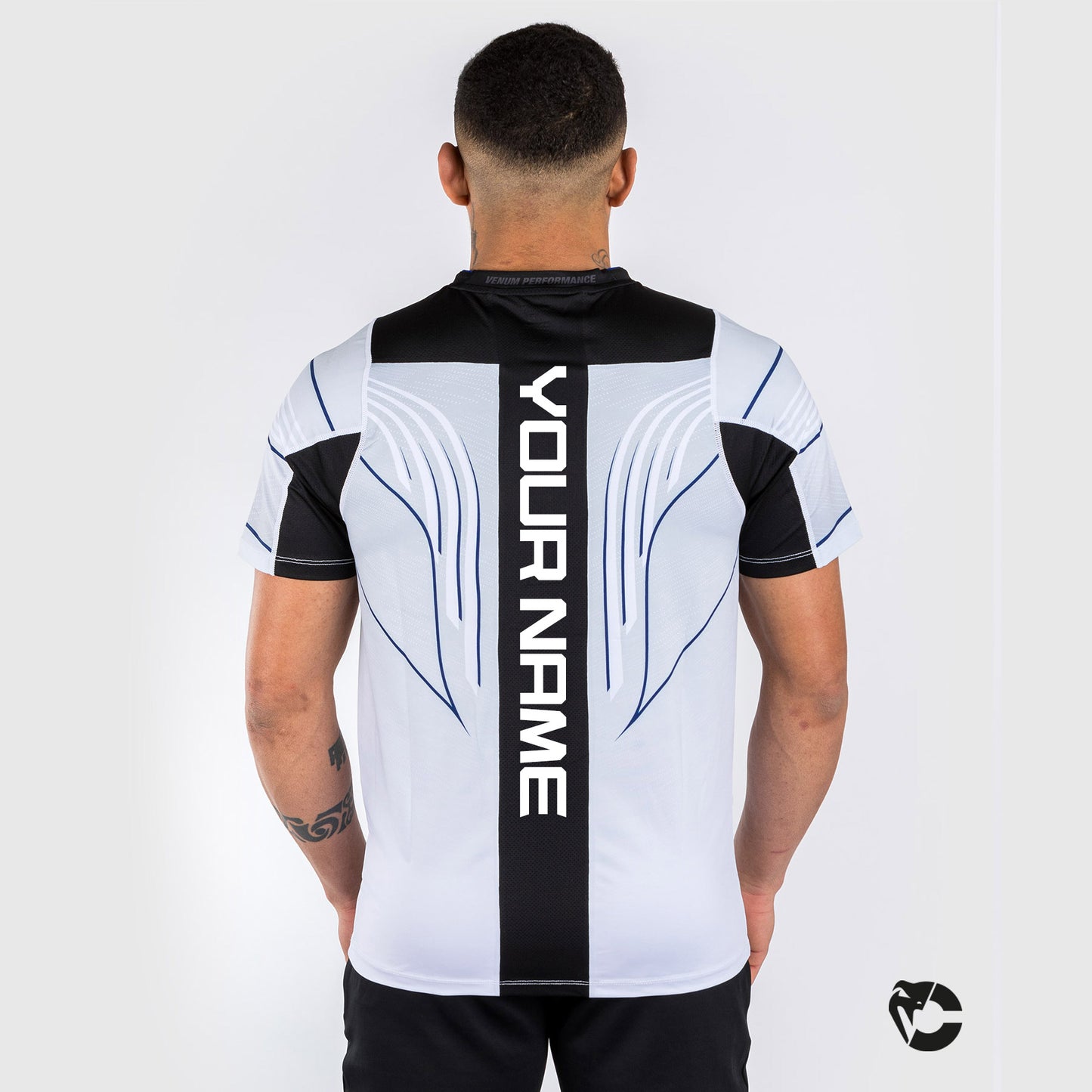 UFC Venum personalisierte authentische Fight Night 2.0 Kit von Venum Herren Walkout Jersey - Midnight Edition - Ice