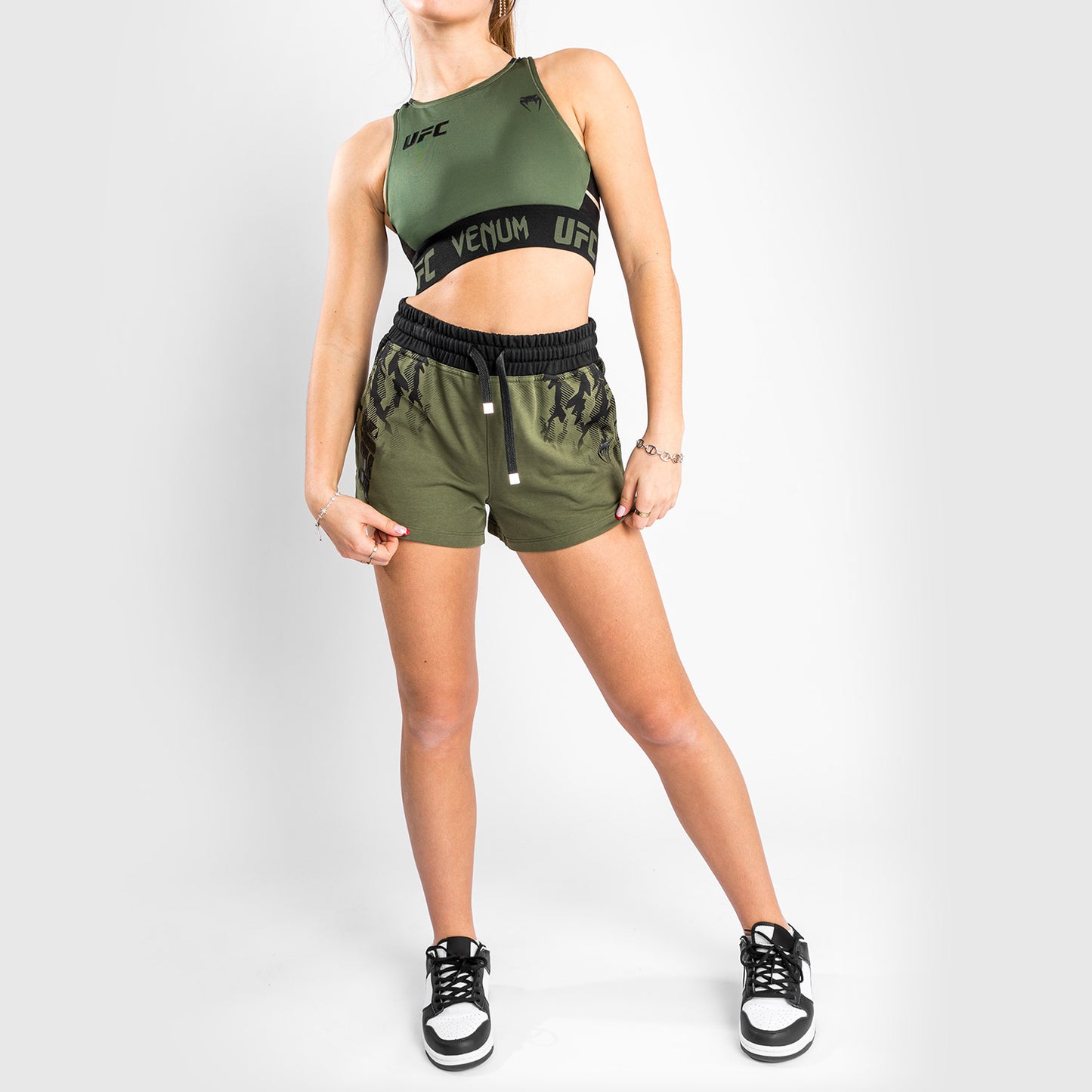 Venum UFC Authentic Fight Week Damen-Sport-BH für das Wiegen – Khaki