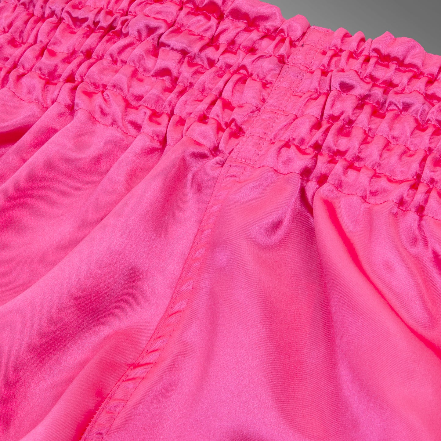 Venum Classic Shorts Muay Thai - Rosa/Weiß