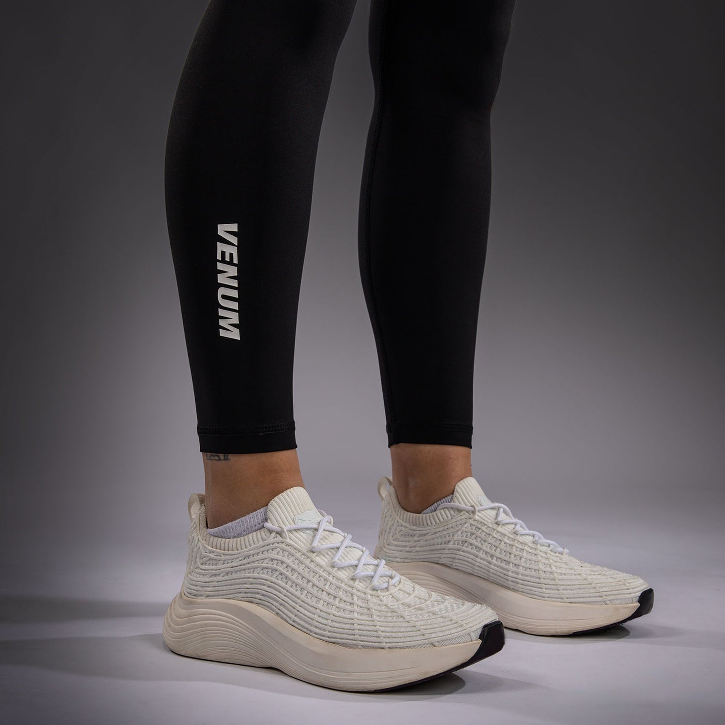 Venum Essential Lifestyle Leggings - Schwarz