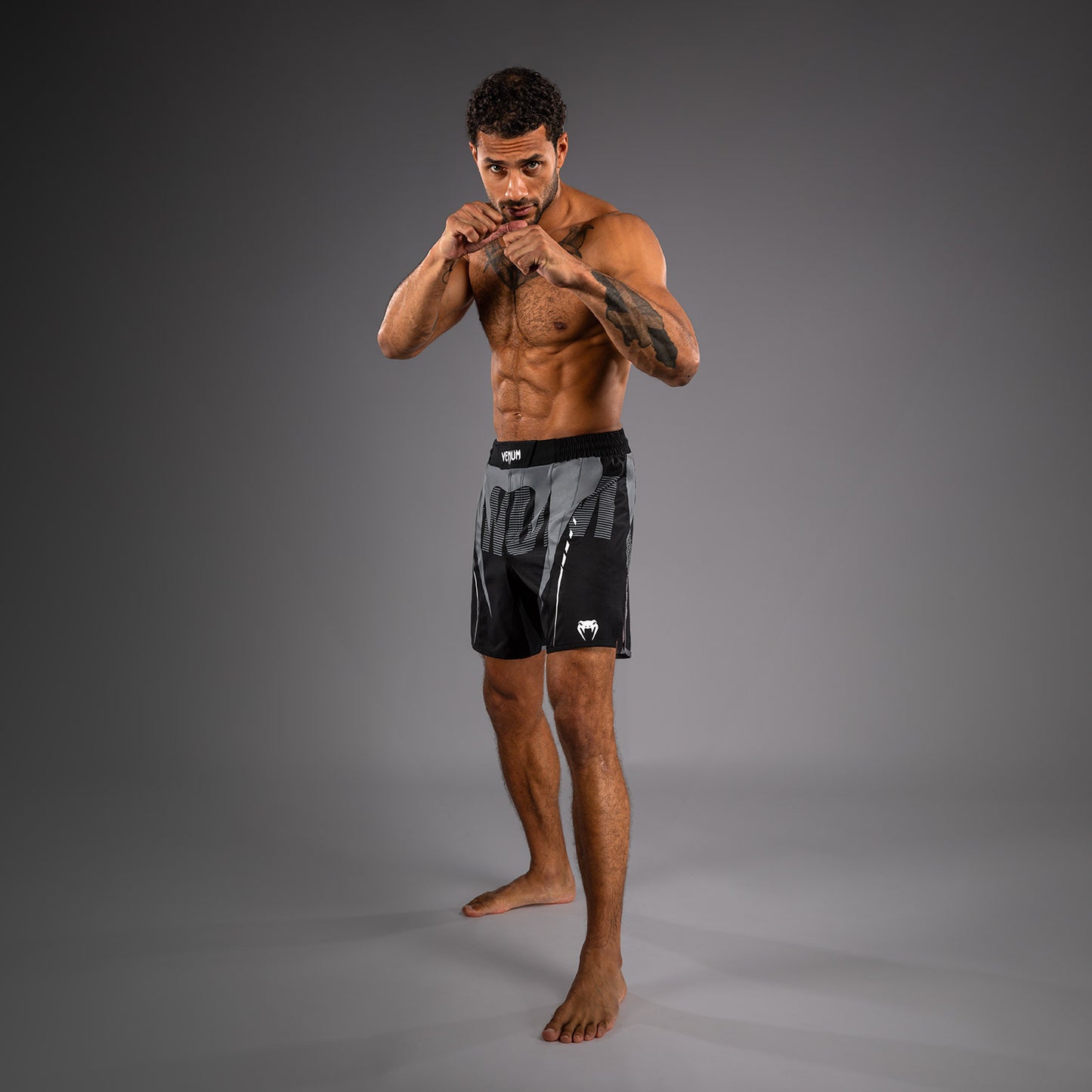 Venum Adrenaline Fightshorts – Schwarz/Silbergrau