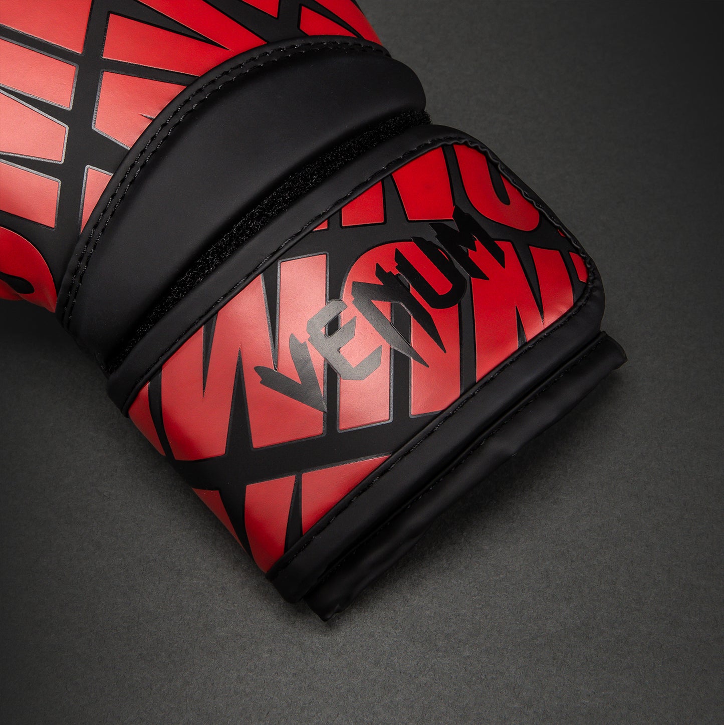 Venum Contender 1.5 XT 3D Boxhandschuhe für Kinder - Schwarz/Rot