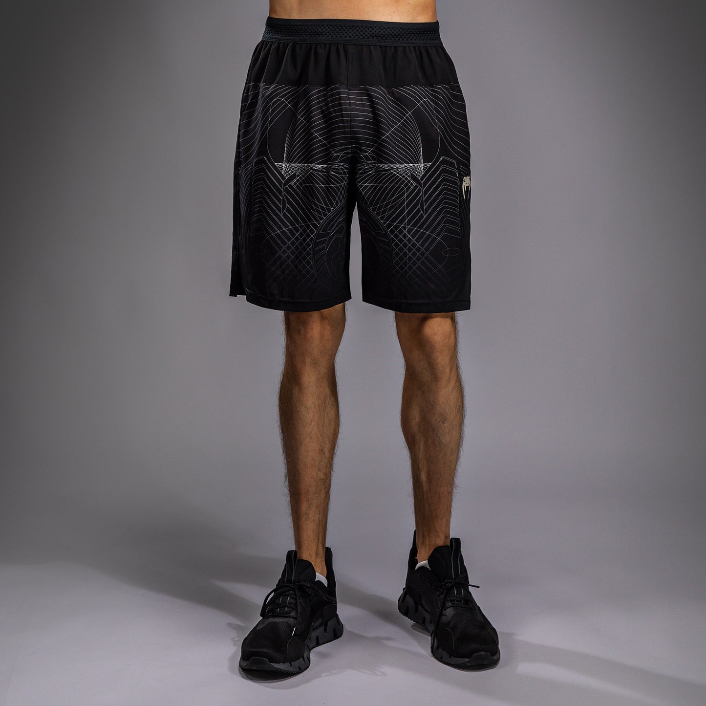 Venum G-Fit Air Herren Trainingsshorts - Tiefschwarz/Wüstensand