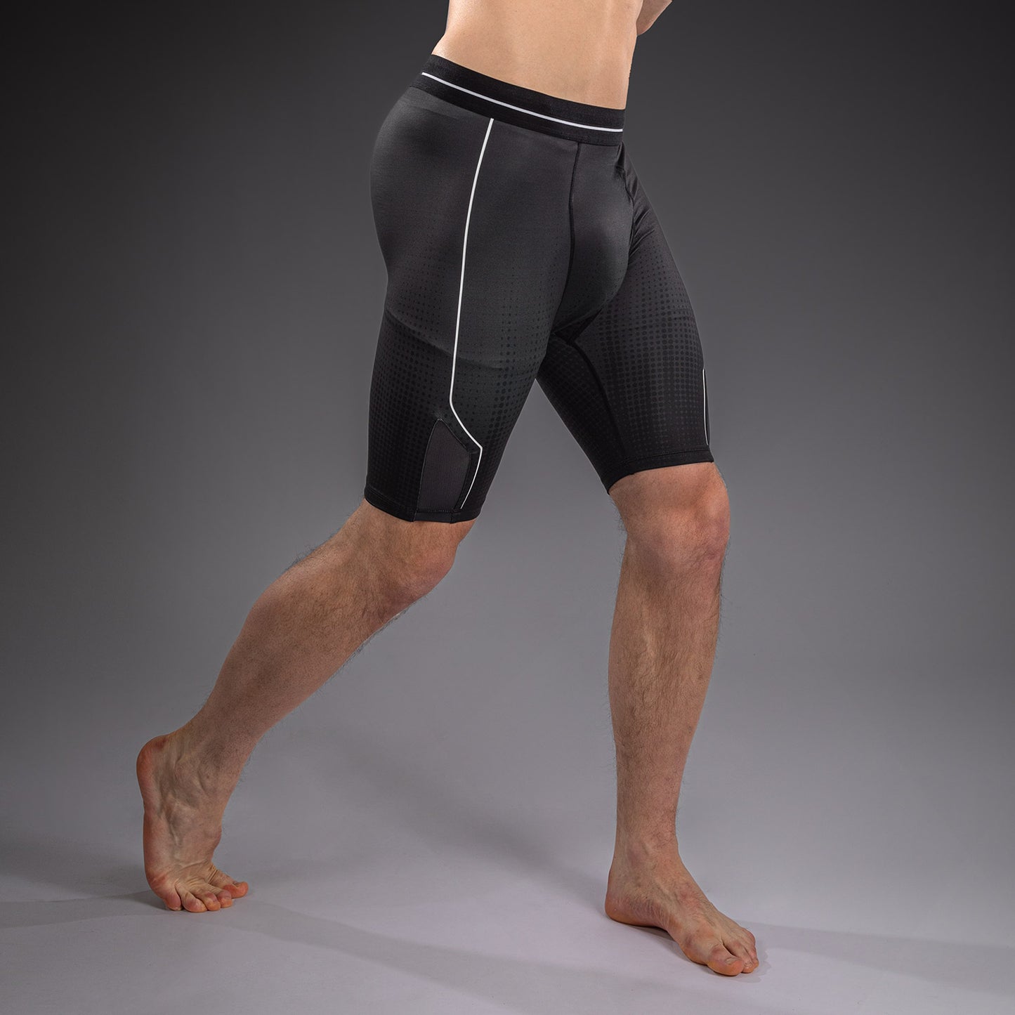 Venum Stealth Vale Tudo Kompressionsshort – Schwarz/Weiß