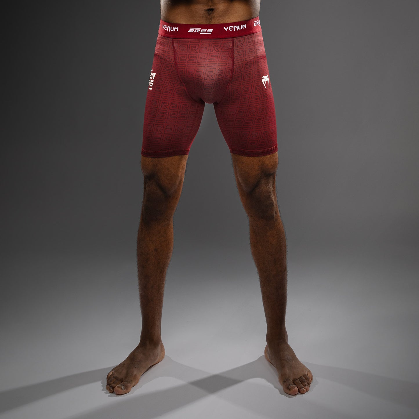 Venum x Ares Herren Vale Tudo Shorts - Burgunder