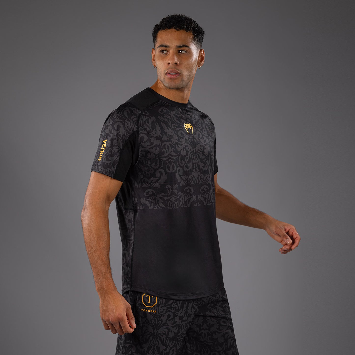 Venum x Topuria Unmatched Edition Dry-Tech Shirt - Schwarz/Gold