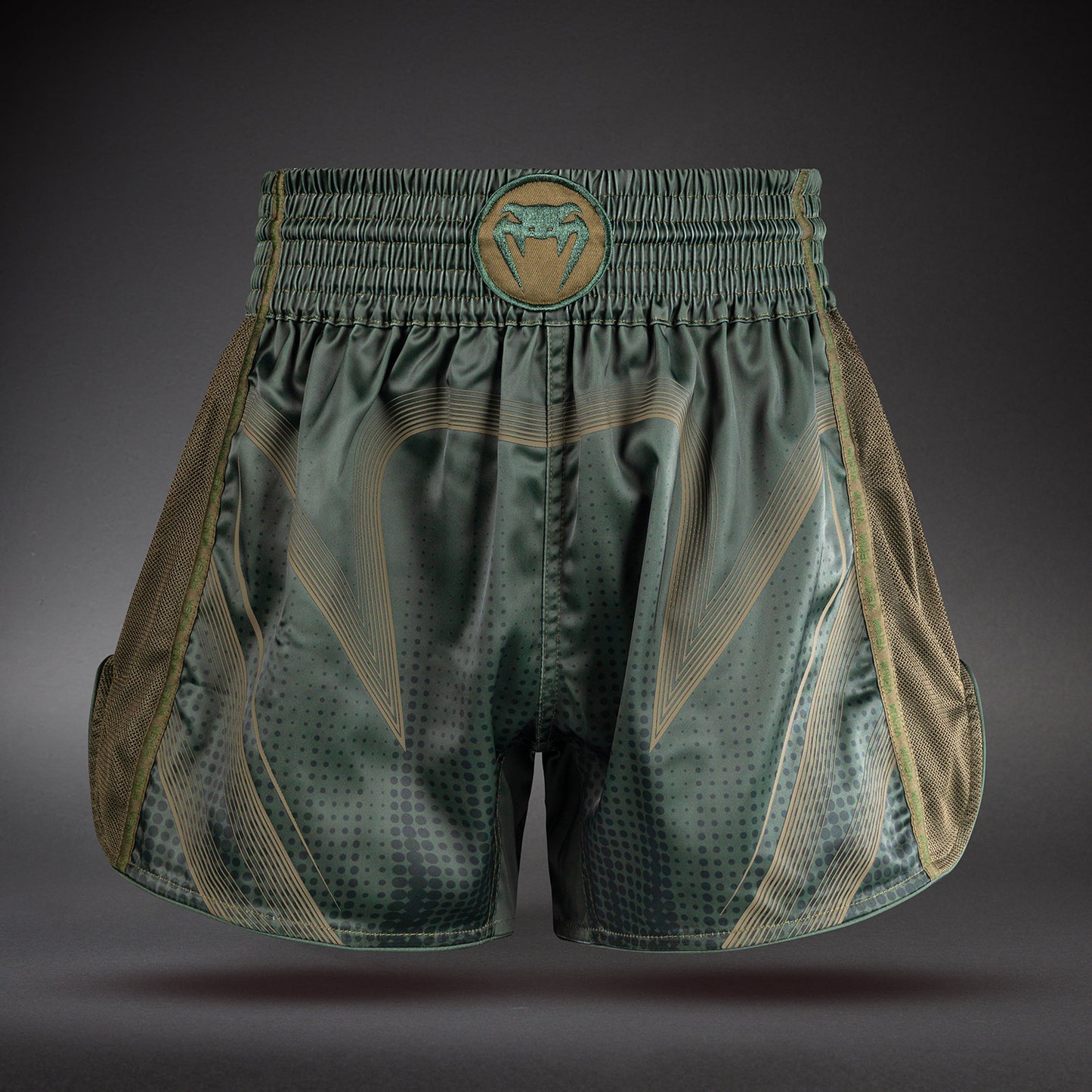 Venum Stealth Muay-Thai-Shorts – Khaki/Dunkelgrün