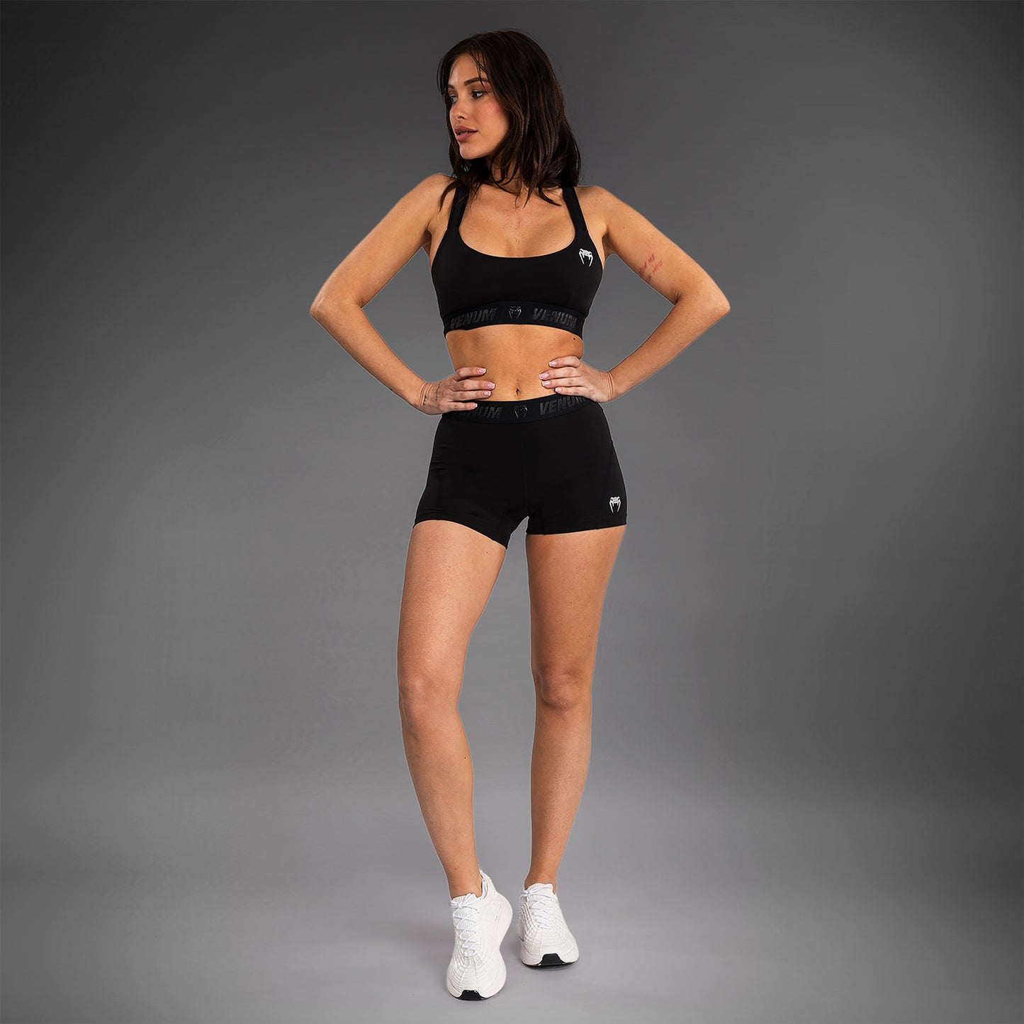 Venum Elevate Vale Tudo Shorts für Frauen - Schwarz