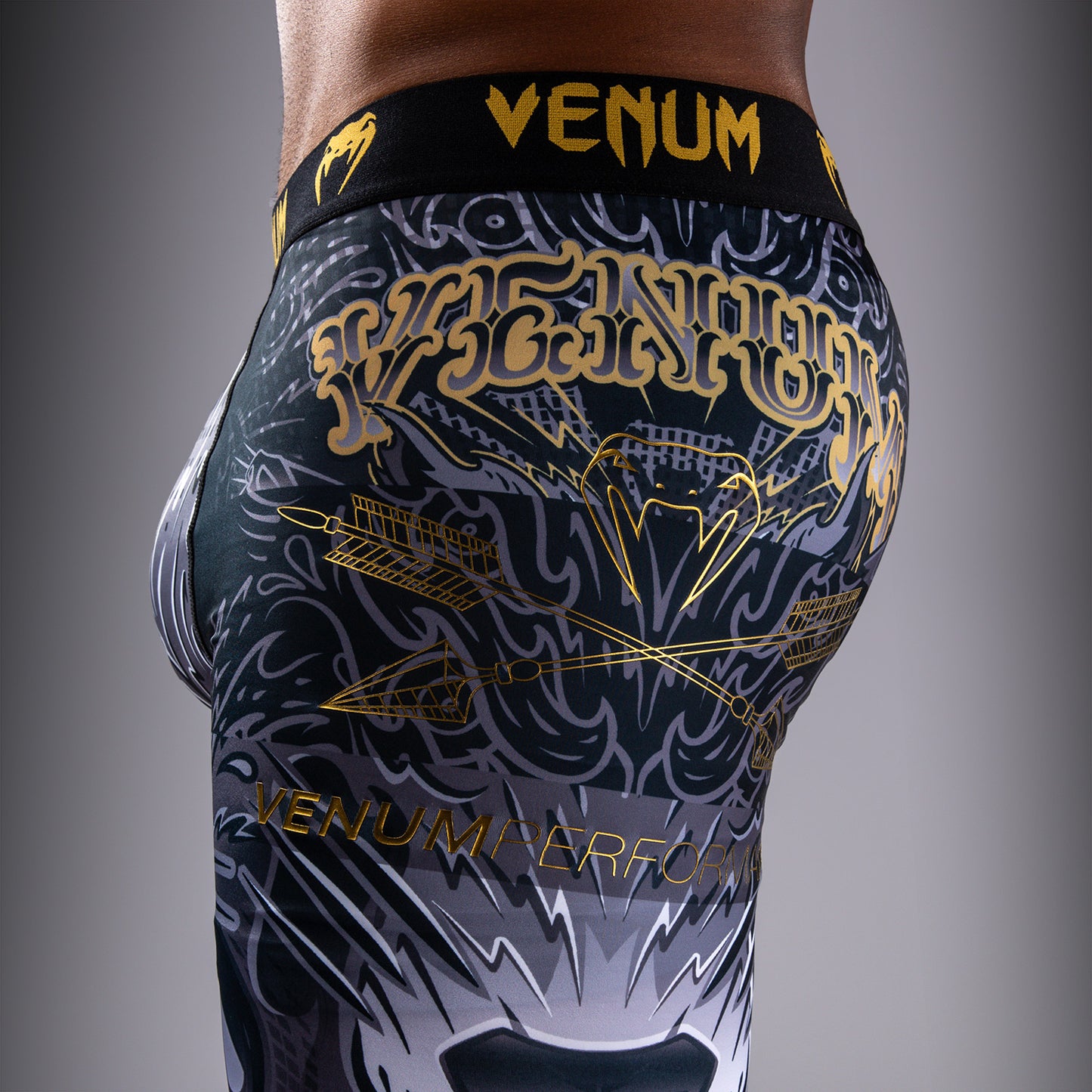 Venum Wolf Atak Spats – Schwarz/Grau