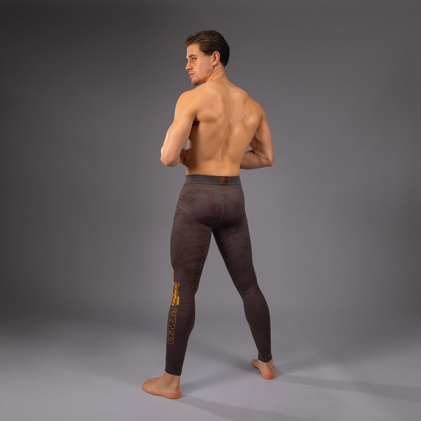 UFC Fusion by Venum Fight Week Herren Performance Tight - Erdiges Braun