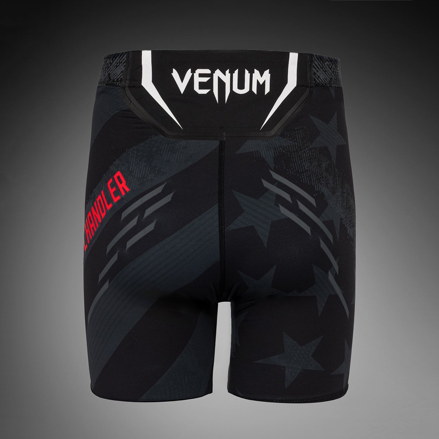 UFC Unrivaled by Venum Michael Chandler Herren Vale Tudo Shorts - Schwarz