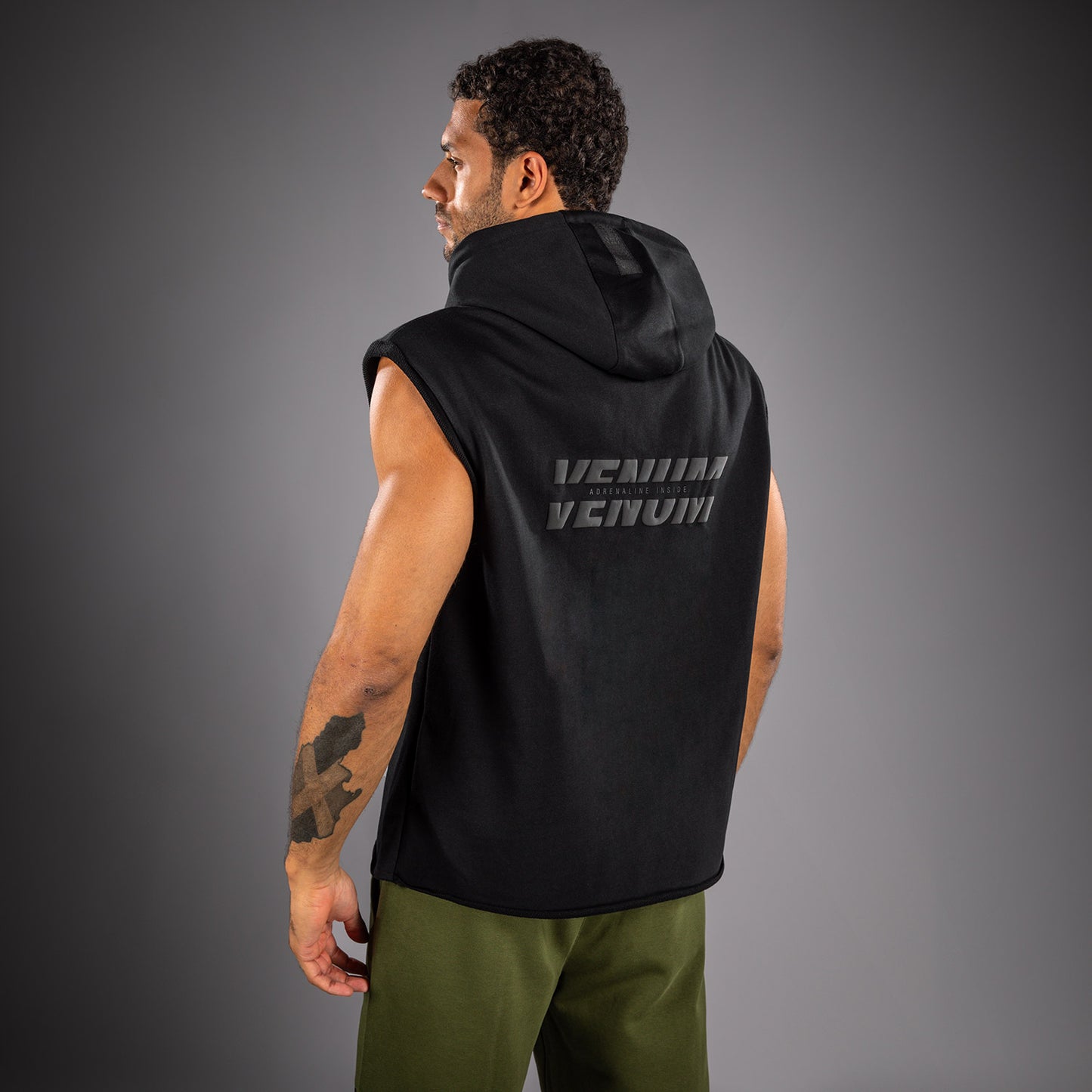 Venum Divide Ärmelloser Kapuzenpullover - Schwarz