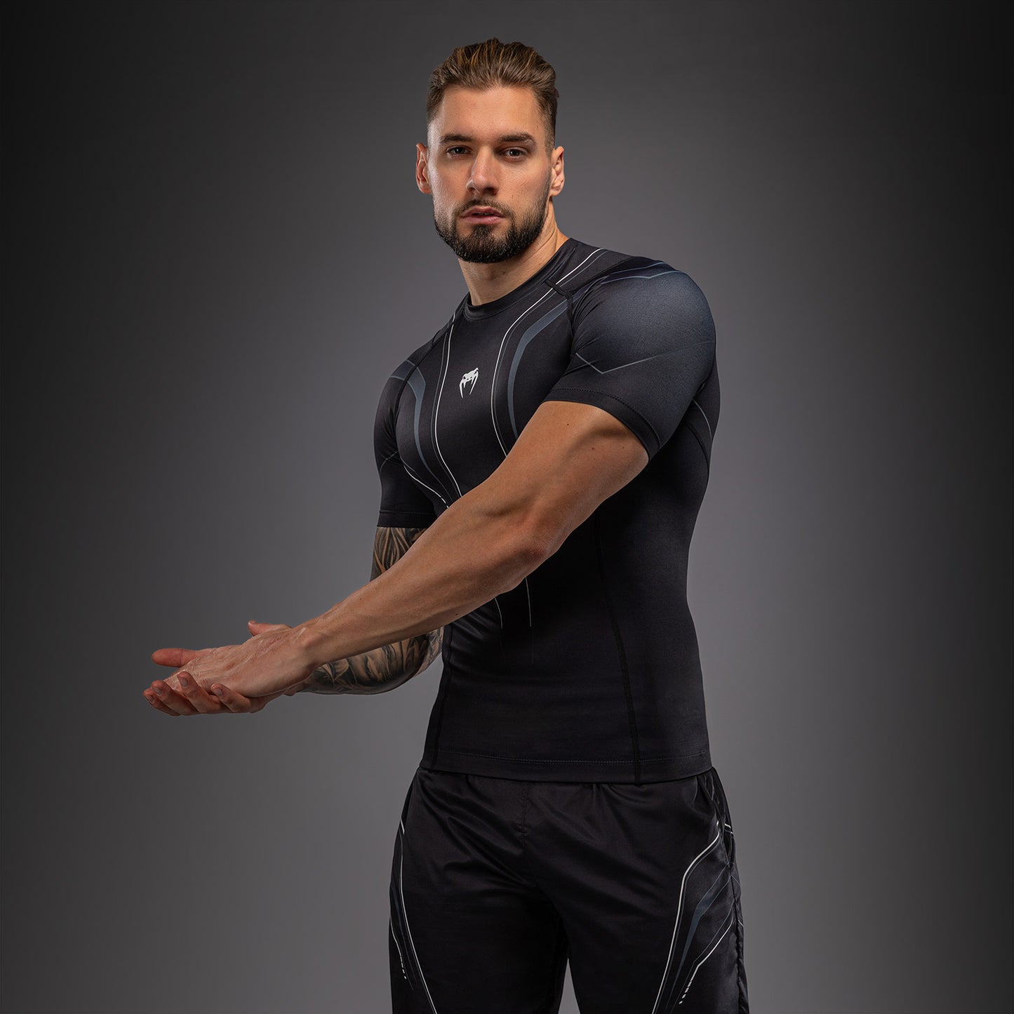 Venum Streamline Kurzarm Rashguards – Schwarz/Weiß