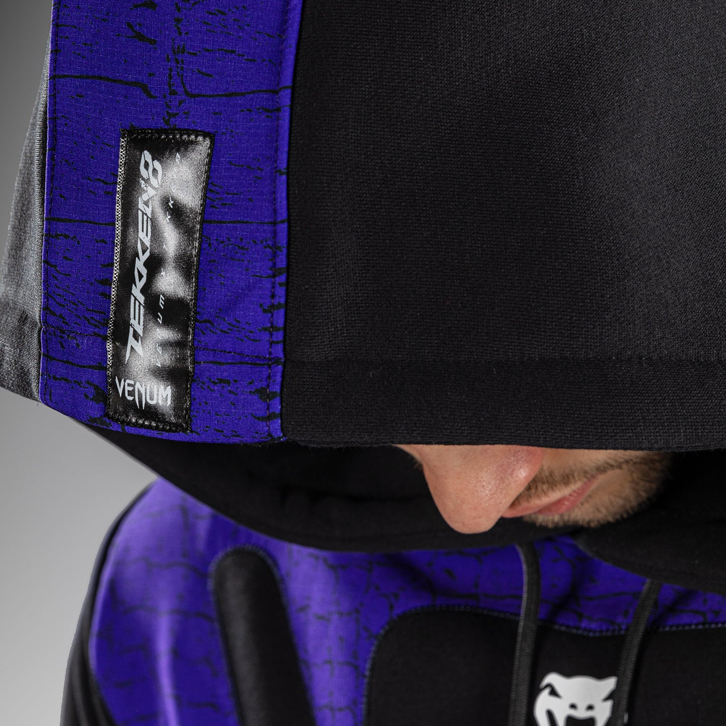 Venum x TEKKEN 8 Kapuzenpullover - Kazuya - Schwarz/Lila