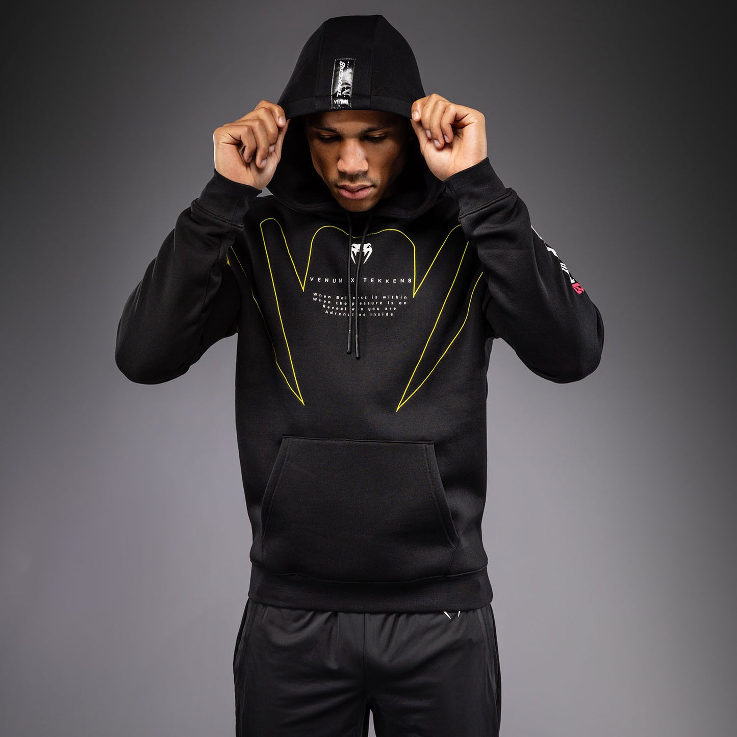 Venum x TEKKEN 8 Kapuzenpullover - King - Schwarz/Gelb