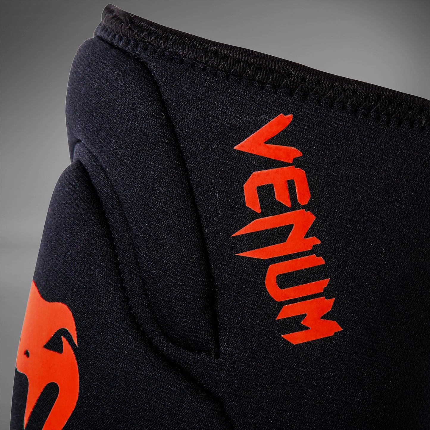 Venum Kontact Knieschützer - Paar - Schwarz/Rot