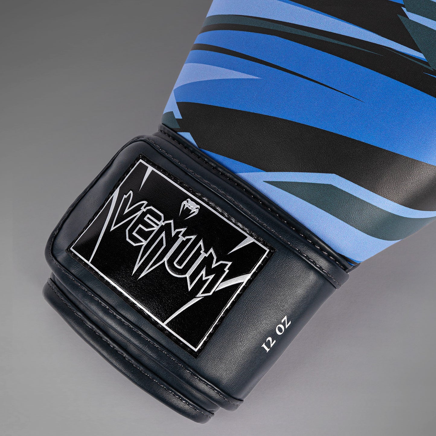 Venum Abyss Boxhandschuhe - Schattenblau