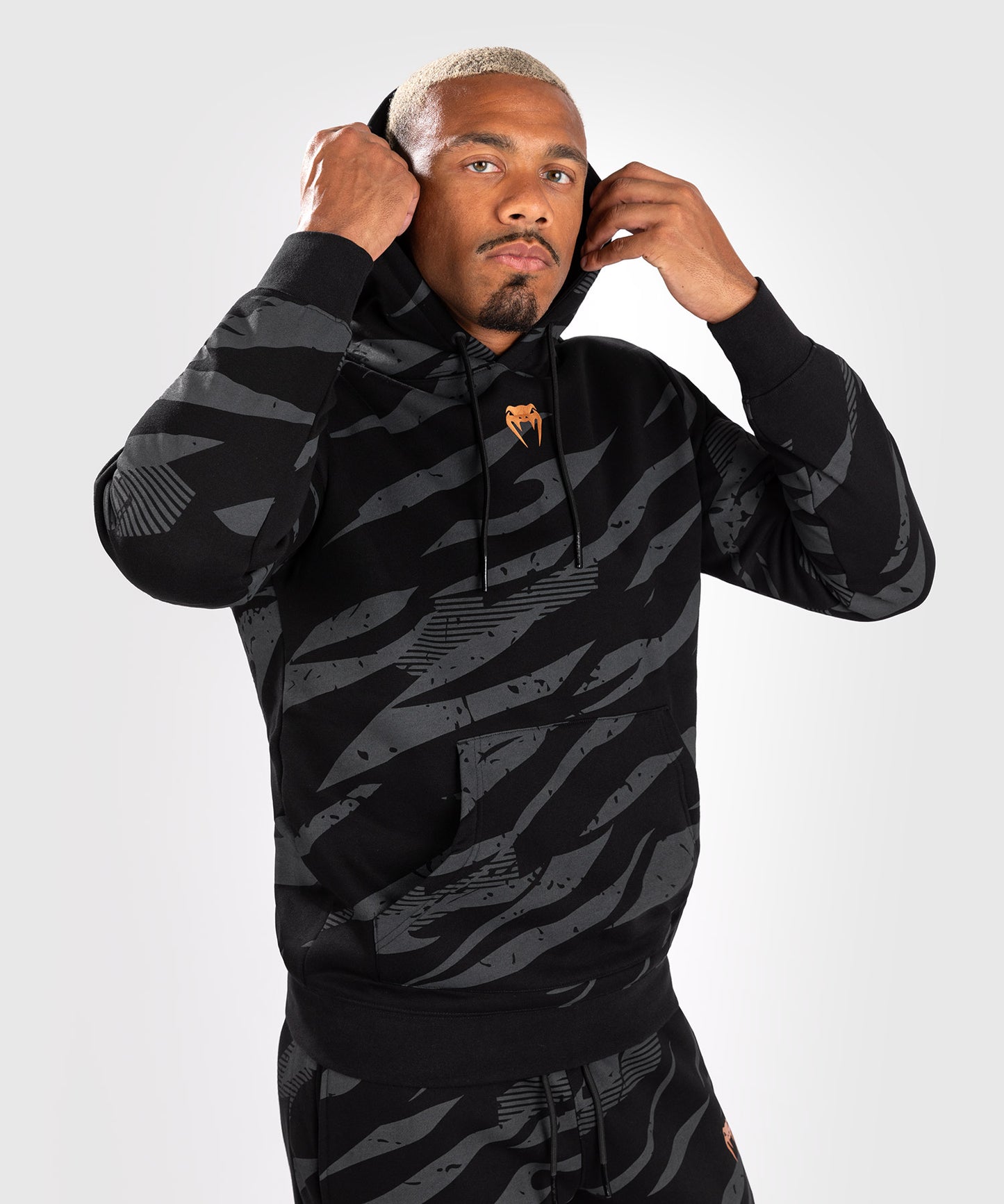 UFC Adrenaline by Venum Fight Week Herren Pullover Hoodie - Urban Camo